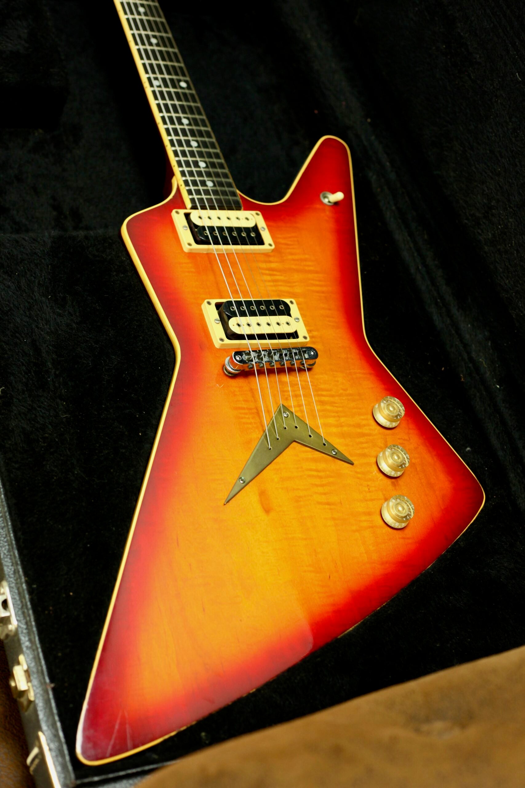Dean Z 1980 USA Original | Cherry Sunburst