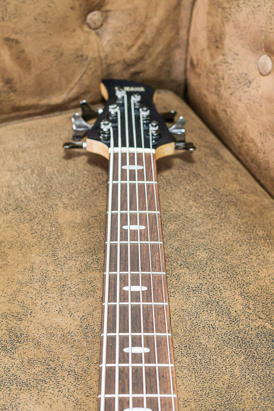 Yamaha TRB1006J 2020 6-String | Translucent Black