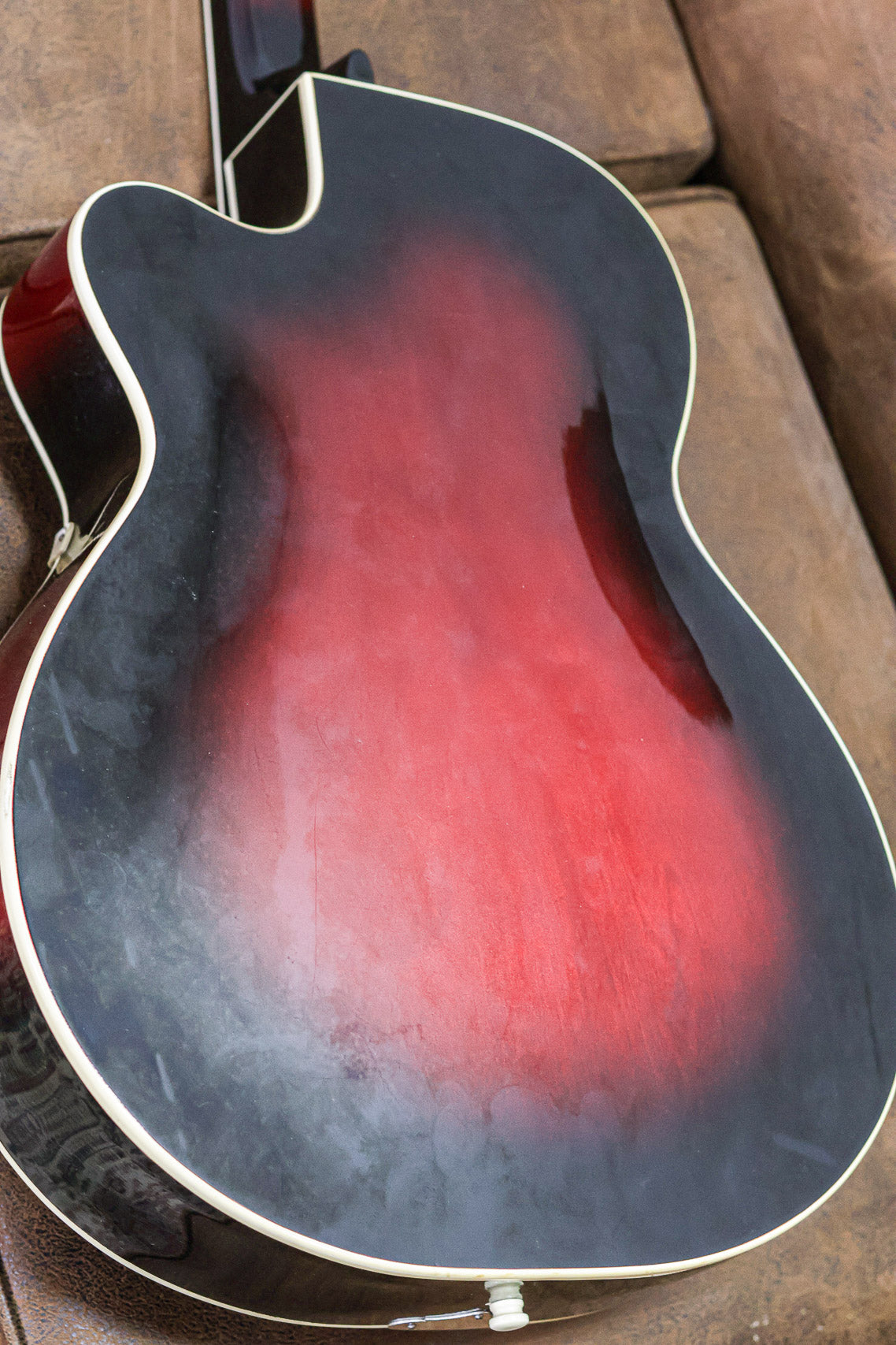 Josef Sandner Isana Archtop (Deluxe) 1959 | Red Sunburst