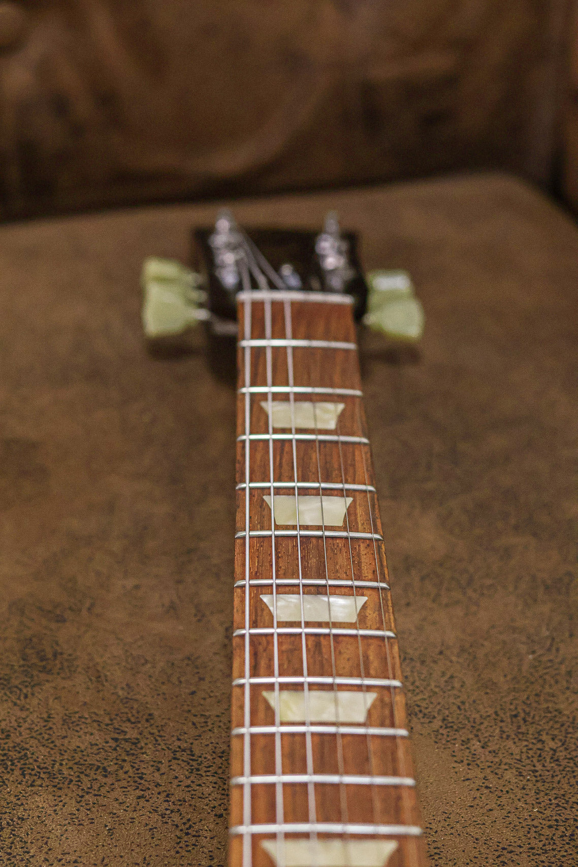 Gibson Les Paul Studio Faded | Satin Walnut