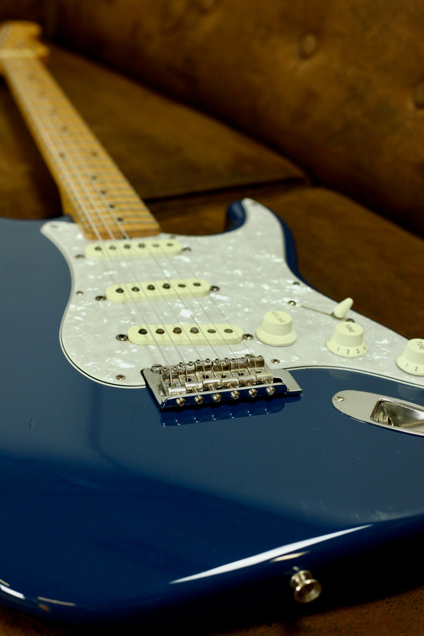 Fender MiJ Hybrid Stratocaster | Indigo Blue