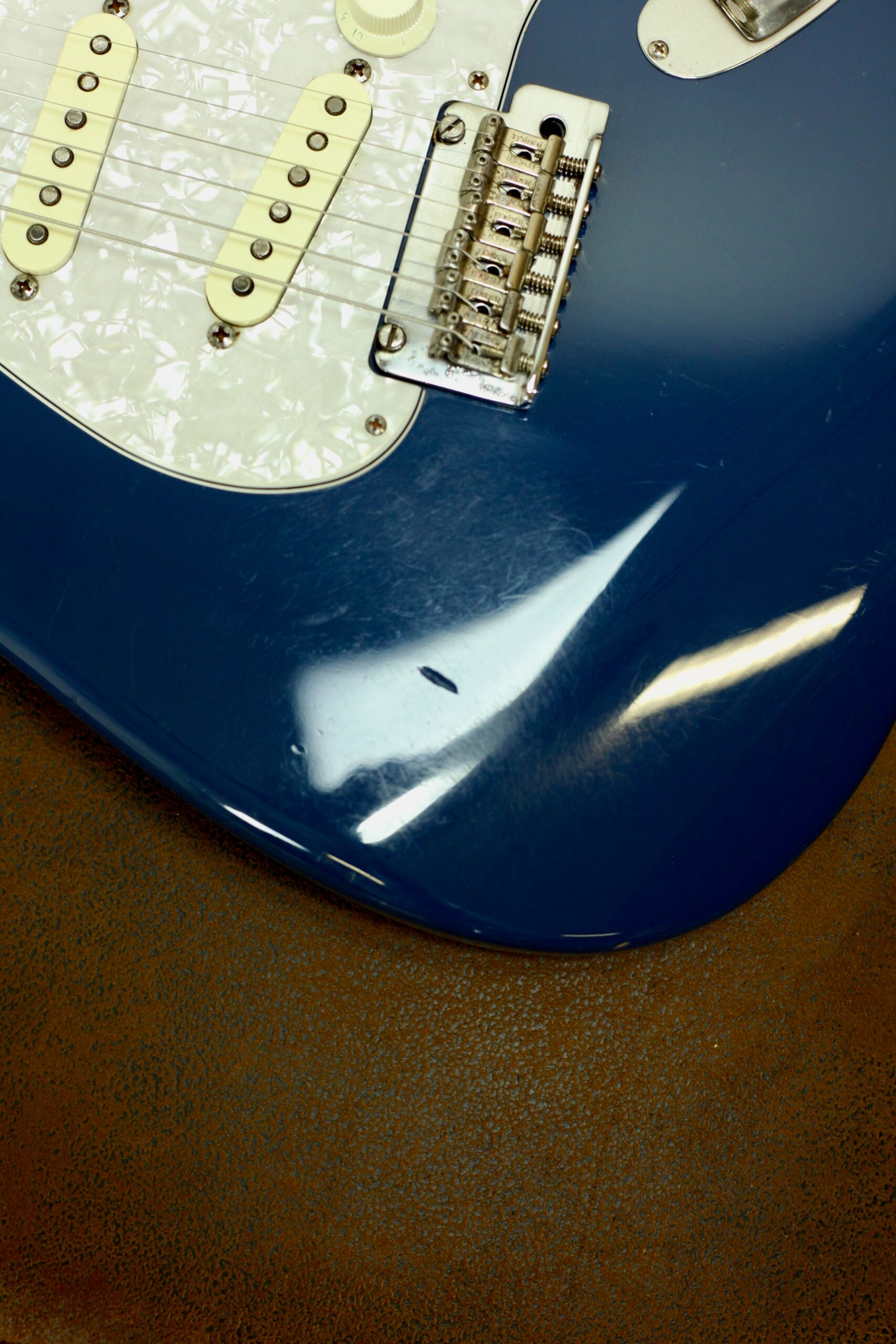 Fender MiJ Hybrid Stratocaster | Indigo Blue