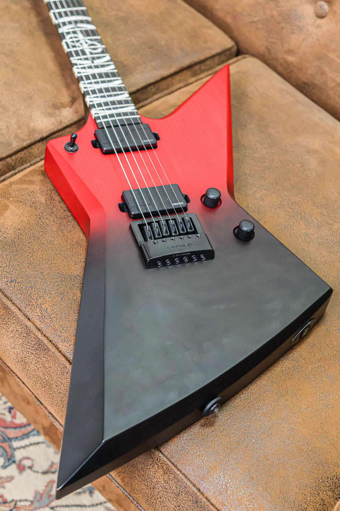 Solar Jensen Evert Signature 2021 | Black Red Finish