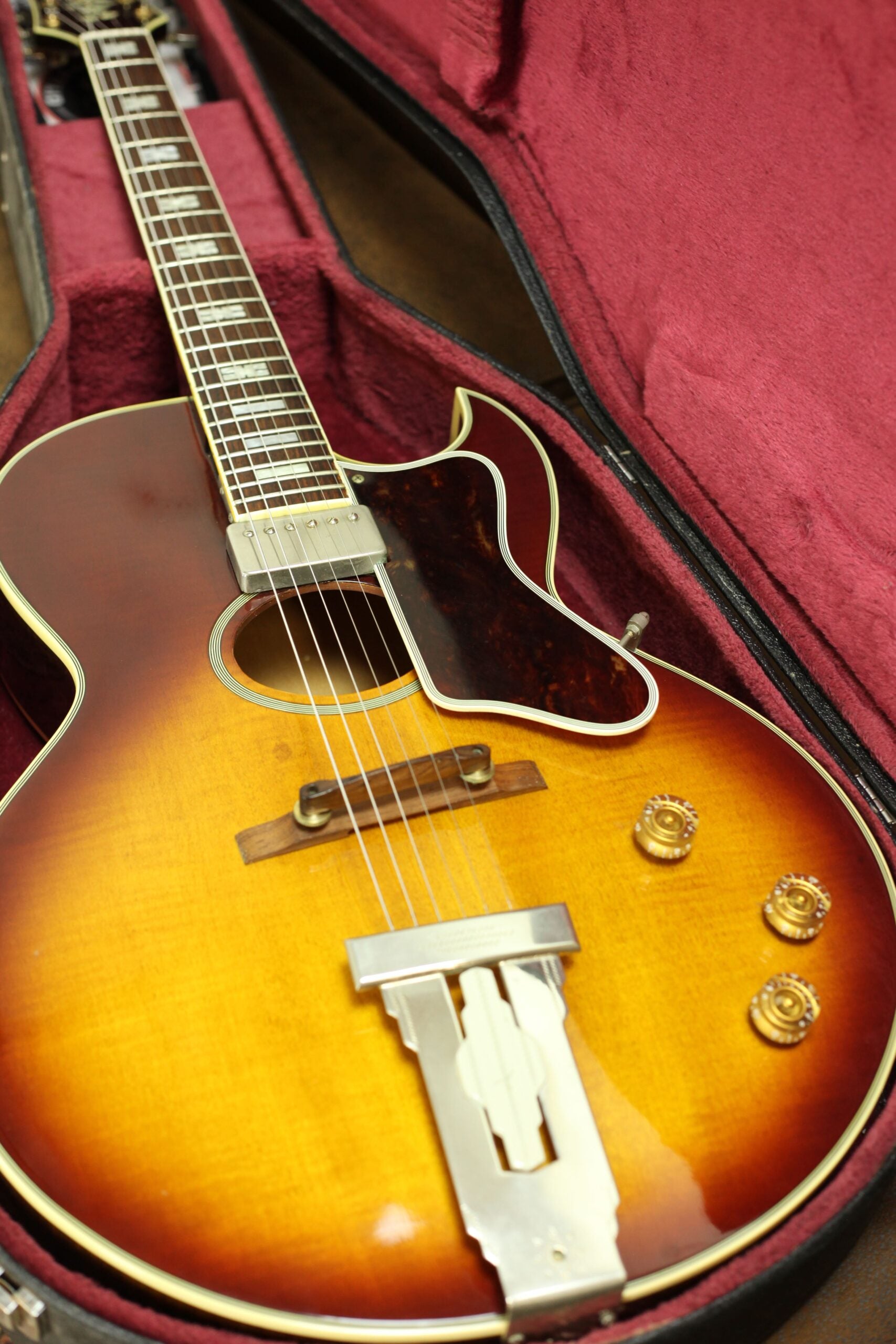 Ibanez 2453 Single Cutaway Hollow Body | Sunburst