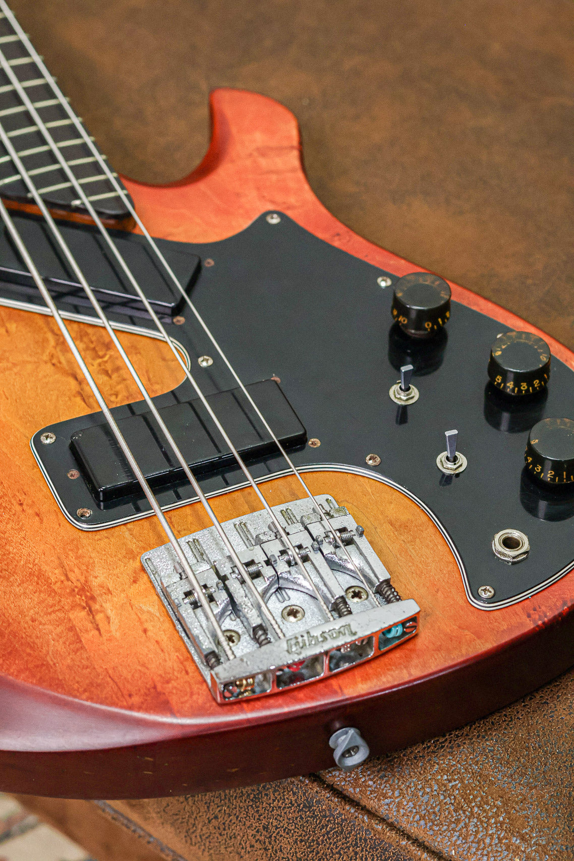 Gibson Victory Artist 1982 | Sienna Sunburst