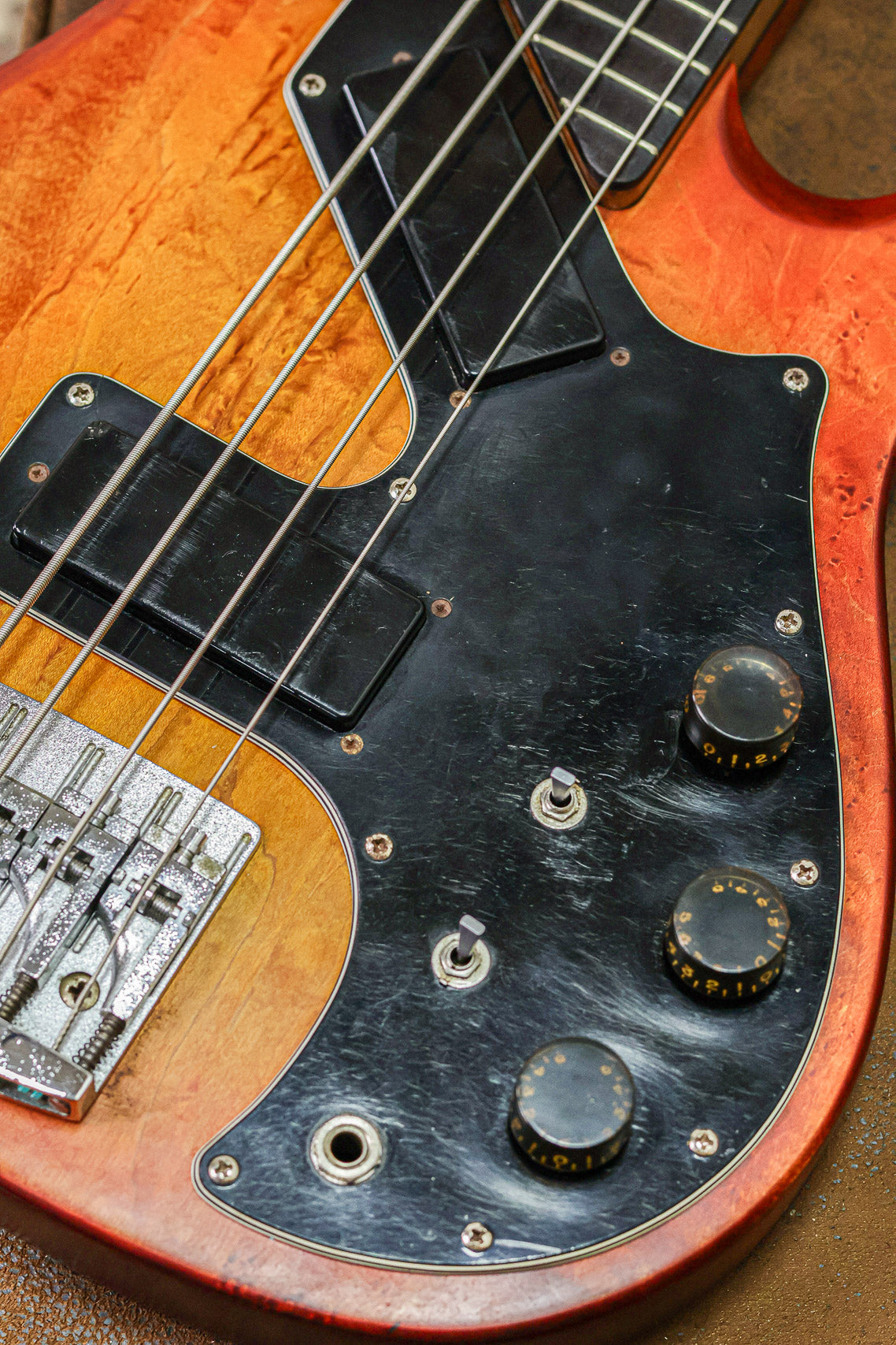 Gibson Victory Artist 1982 | Sienna Sunburst