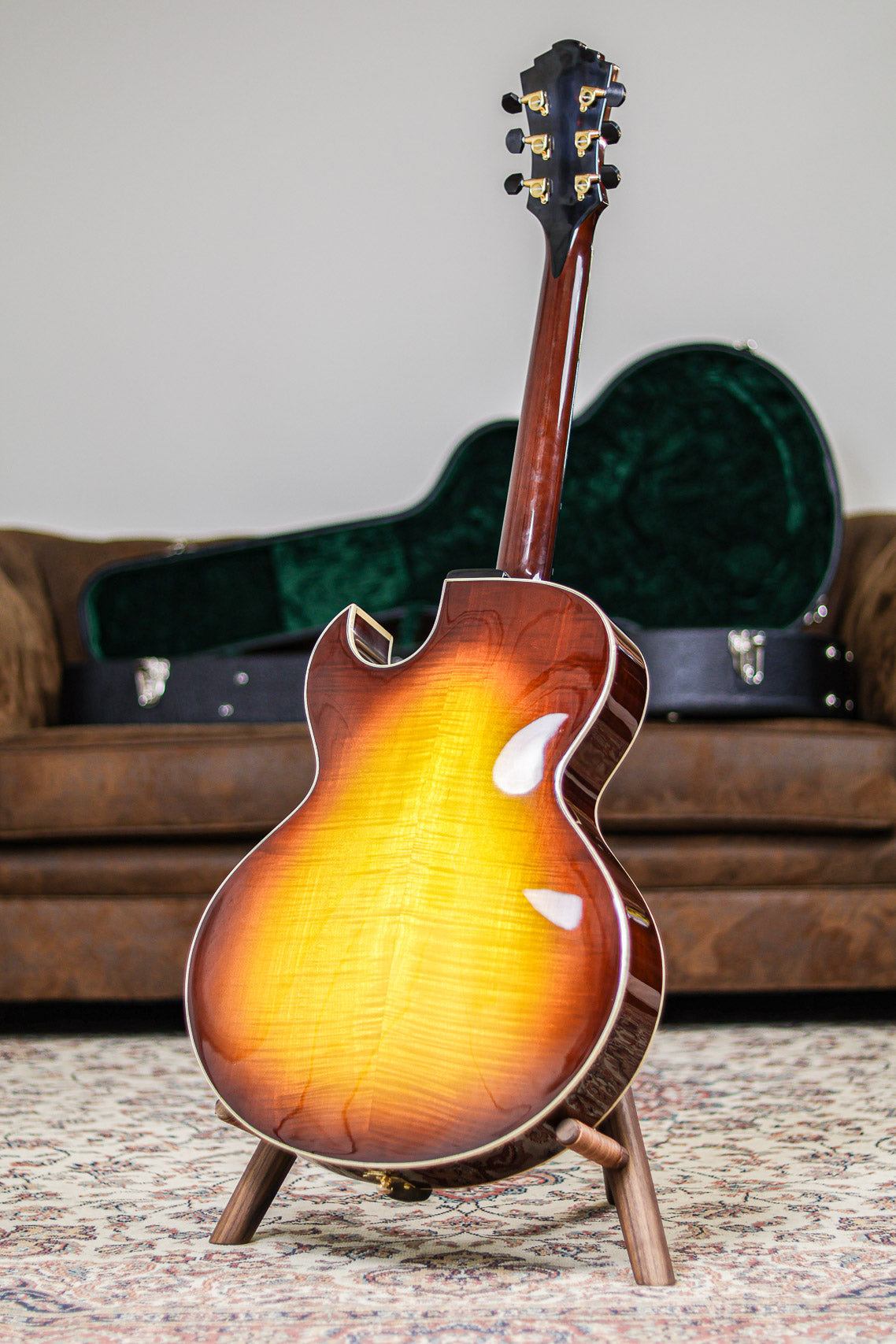 Eastman AR480CE John Pisano 30th Anniv. | Sunburst