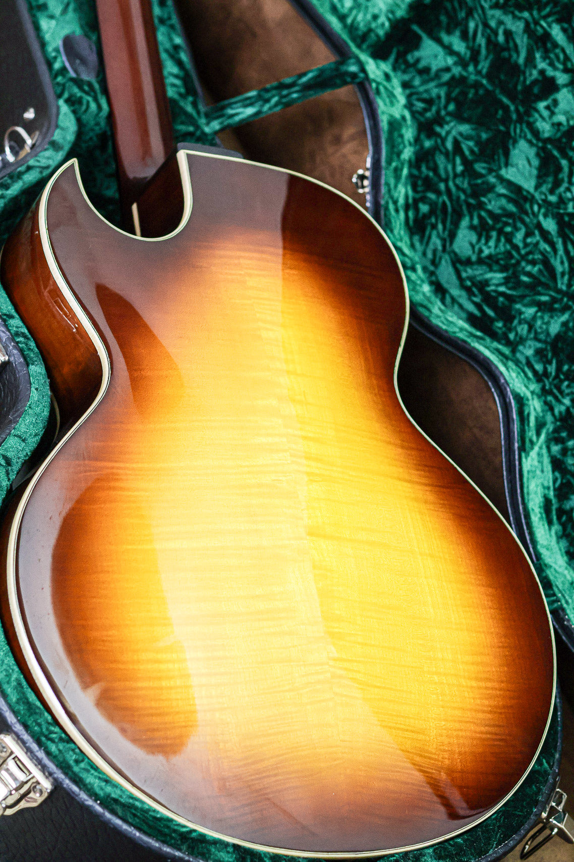 Eastman AR480CE John Pisano 30th Anniv. | Sunburst