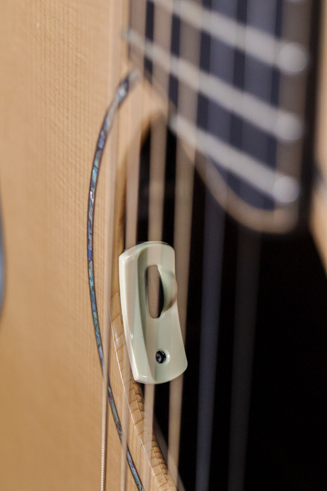 Lowden S-35W 2019 | Figured Walnut Natural