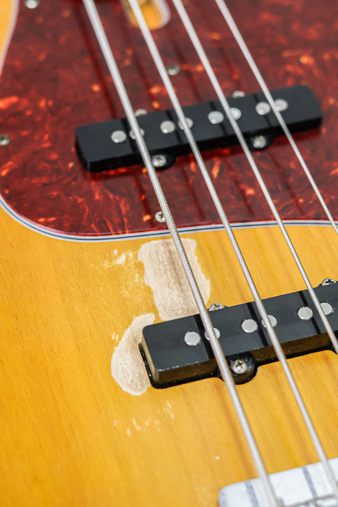 Schecter USA Traditional J-Bass Wembley 2017 | Sunburst