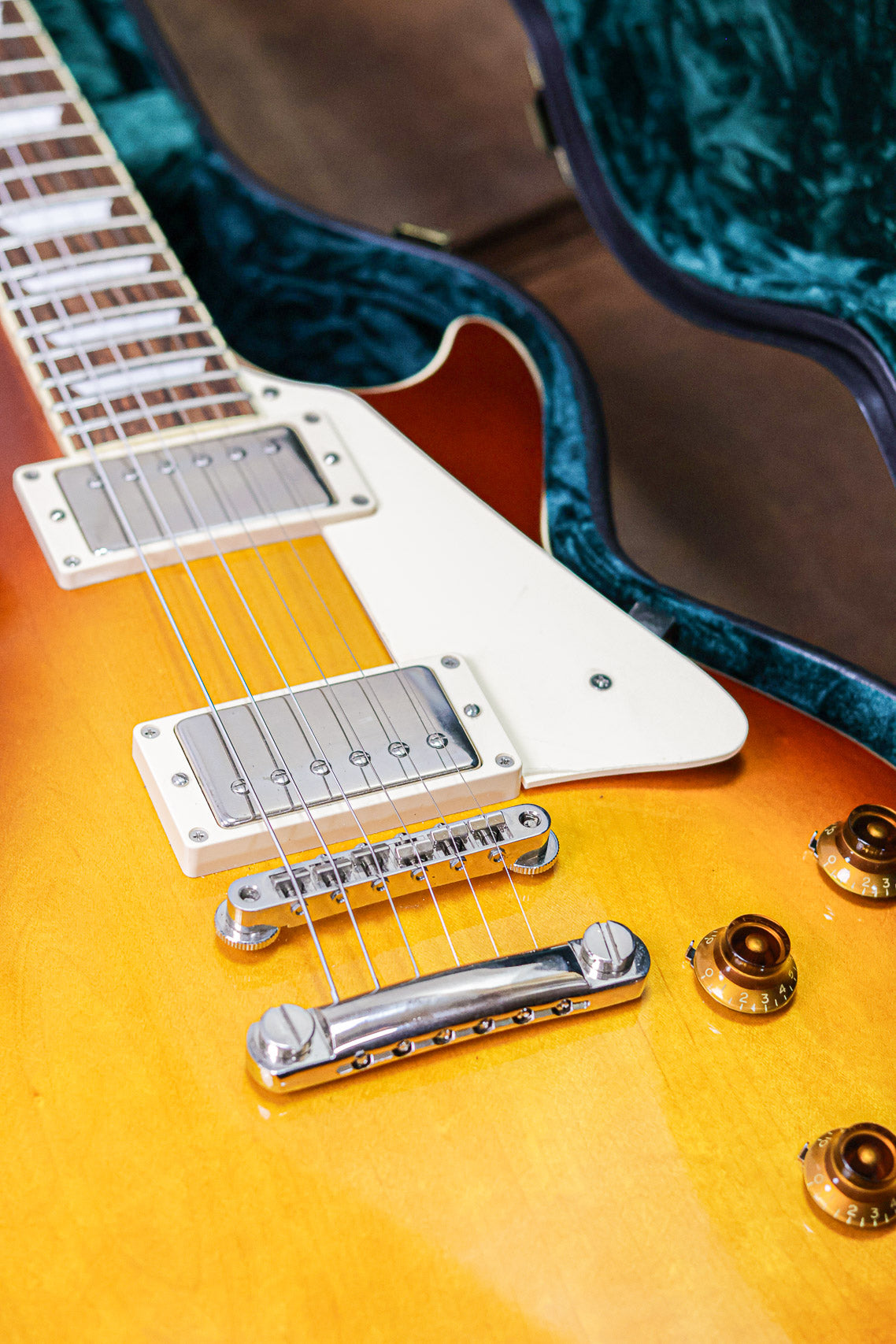 Tokai ULS129 Vintage Series 2024 | Violin Finish