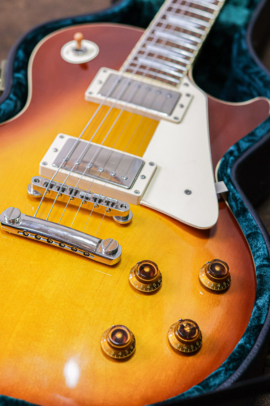 Tokai ULS129 Vintage Series 2024 | Violin Finish
