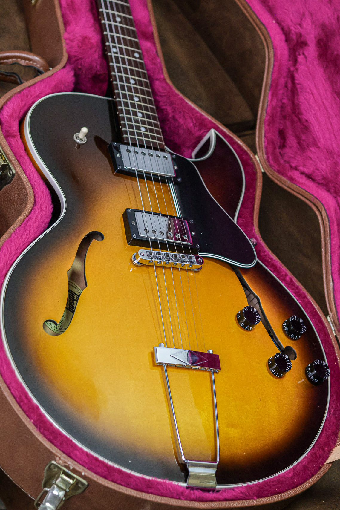 Gibson ES-135 Memphis 2000 | Sunburst