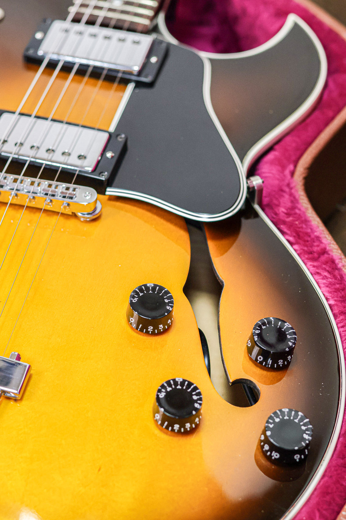 Gibson ES-135 Memphis 2000 | Sunburst