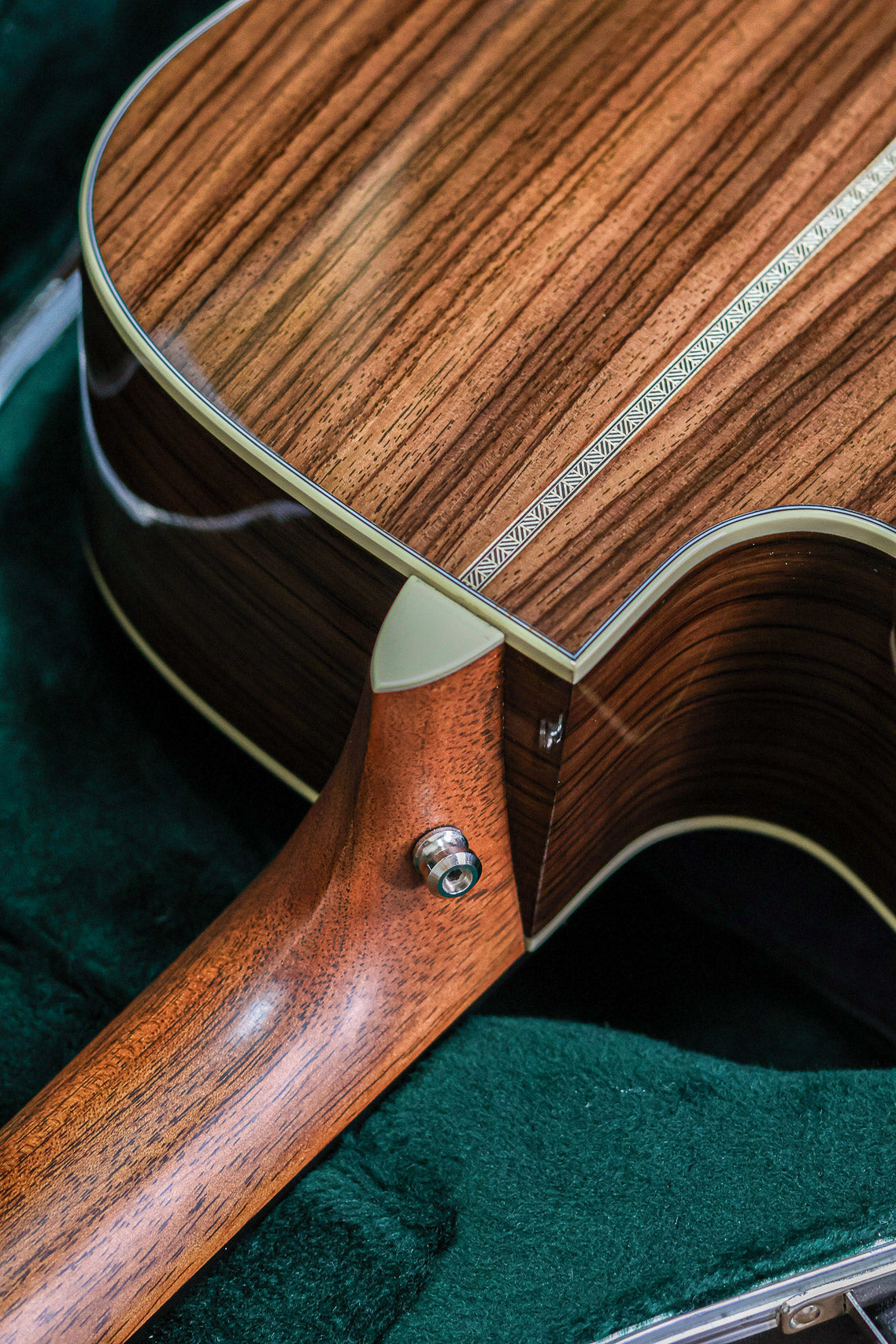 Martin HDC-28 Cutaway | Gloss Natural