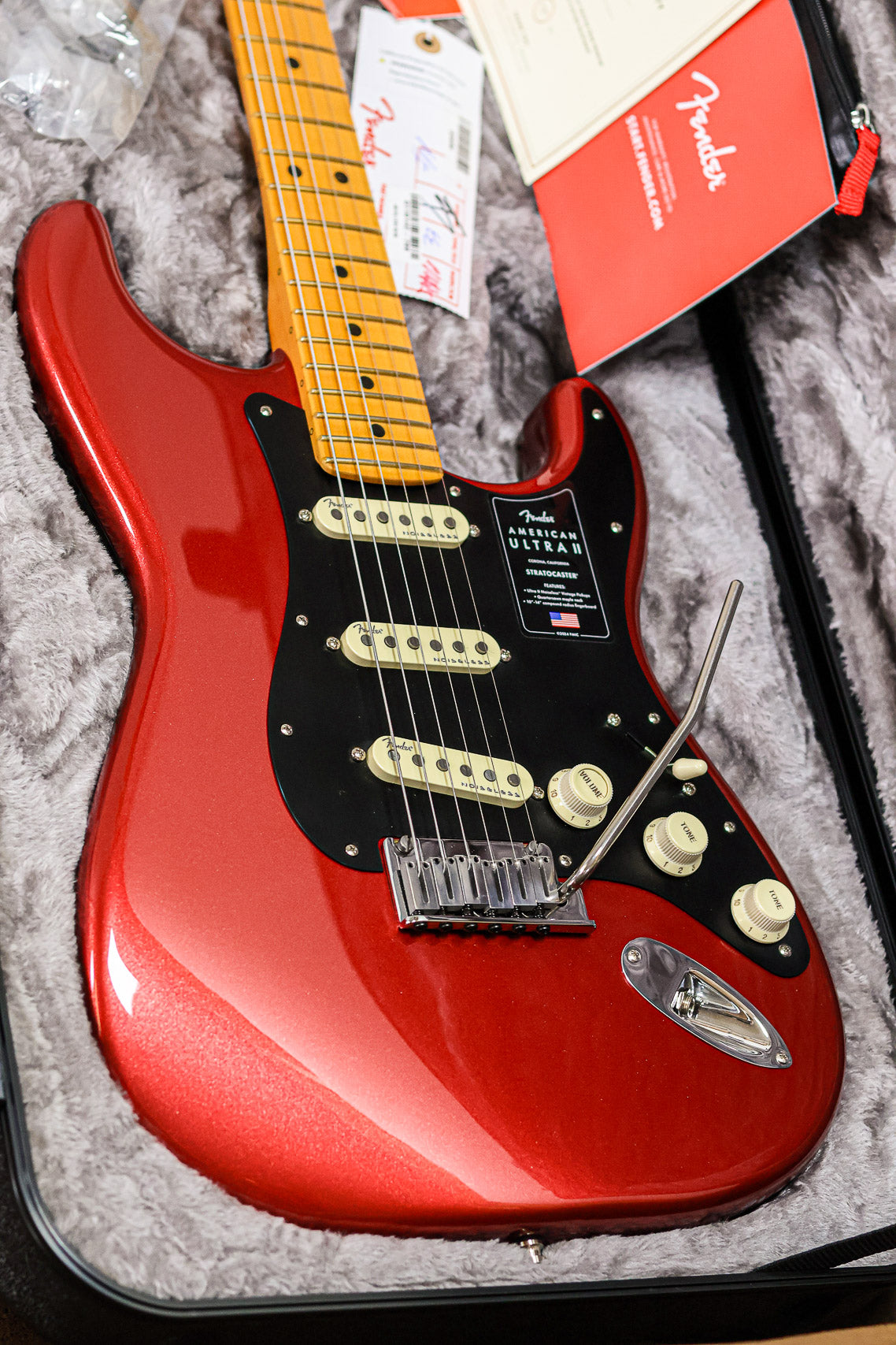 Fender American Ultra II Stratocaster | Sinister Red