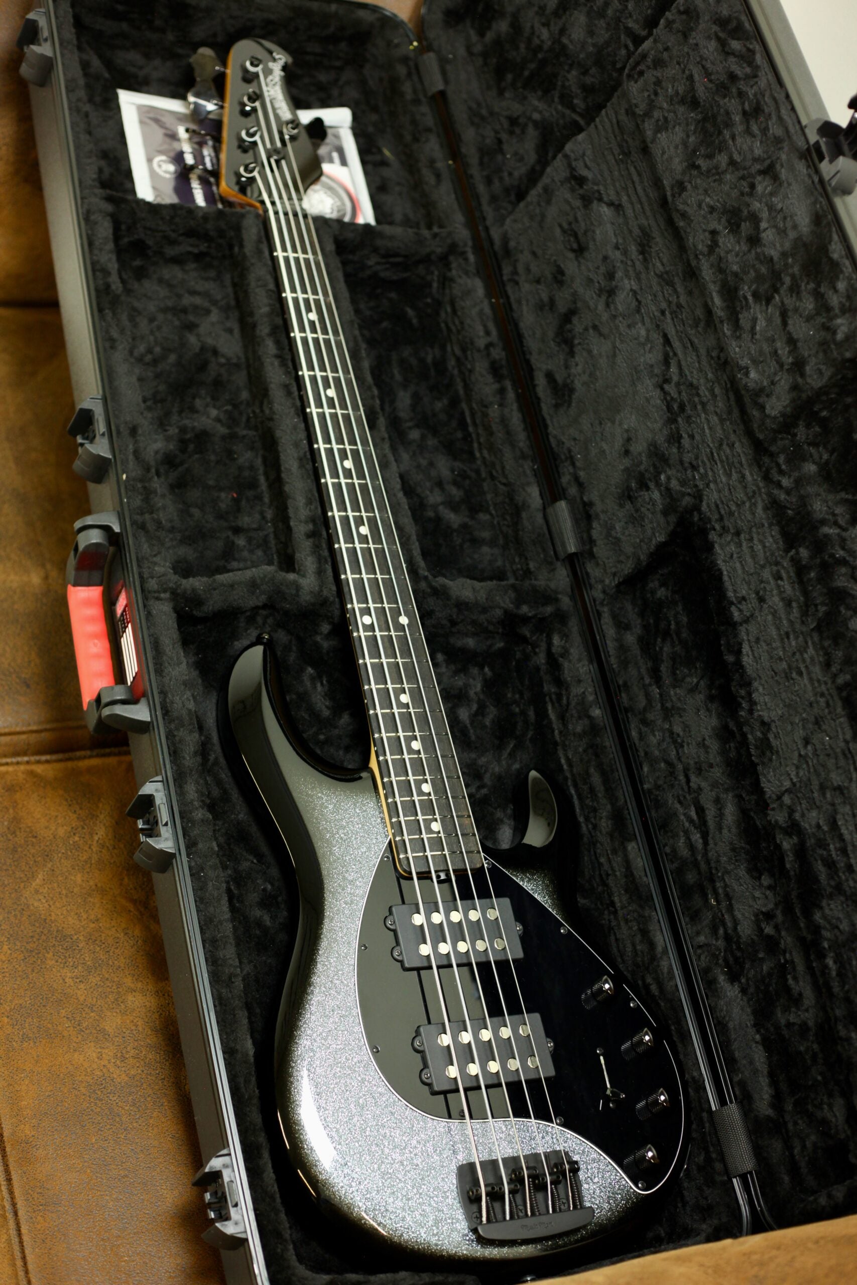 Music Man Stingray 5 | Black Rock