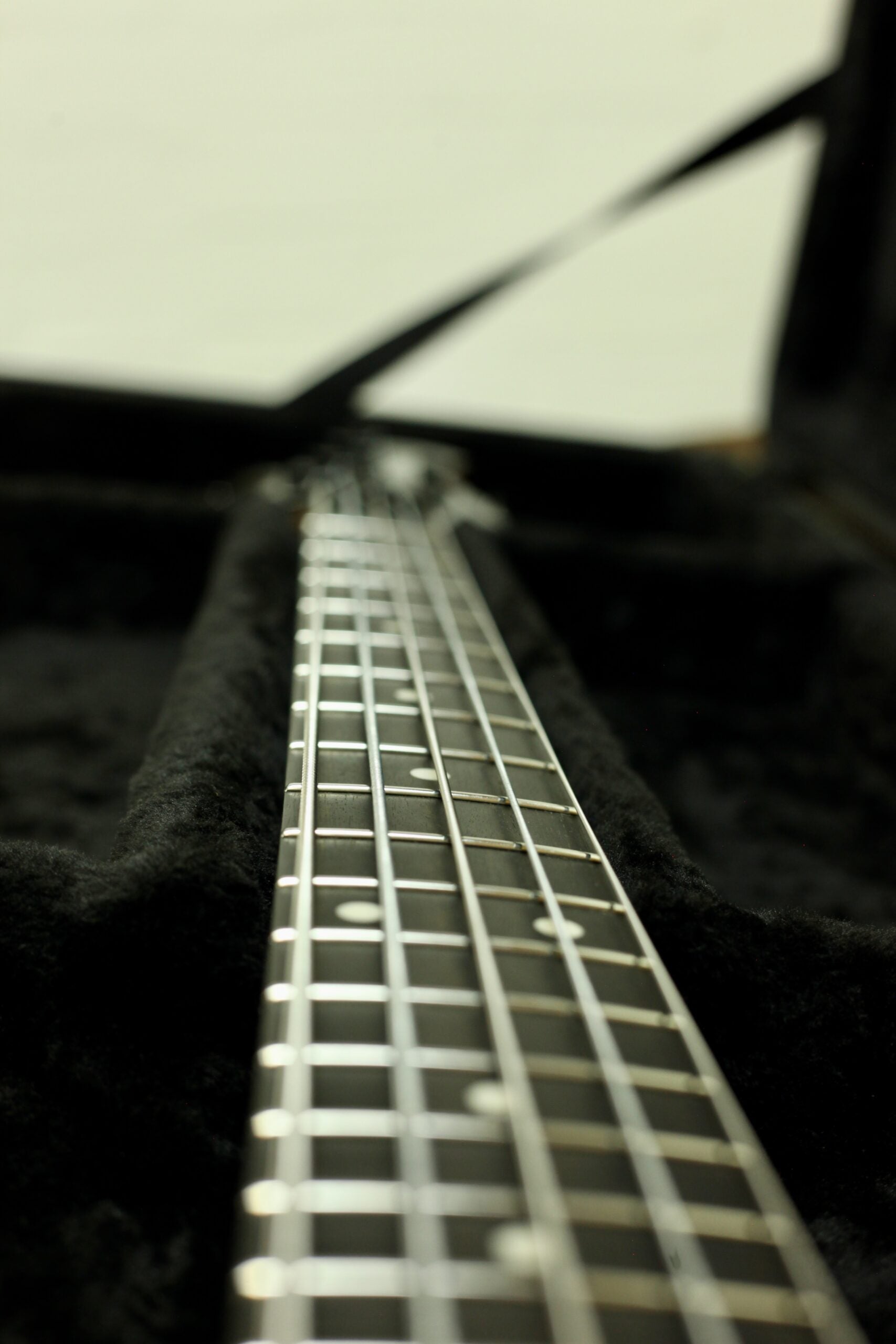Music Man Stingray 5 | Black Rock