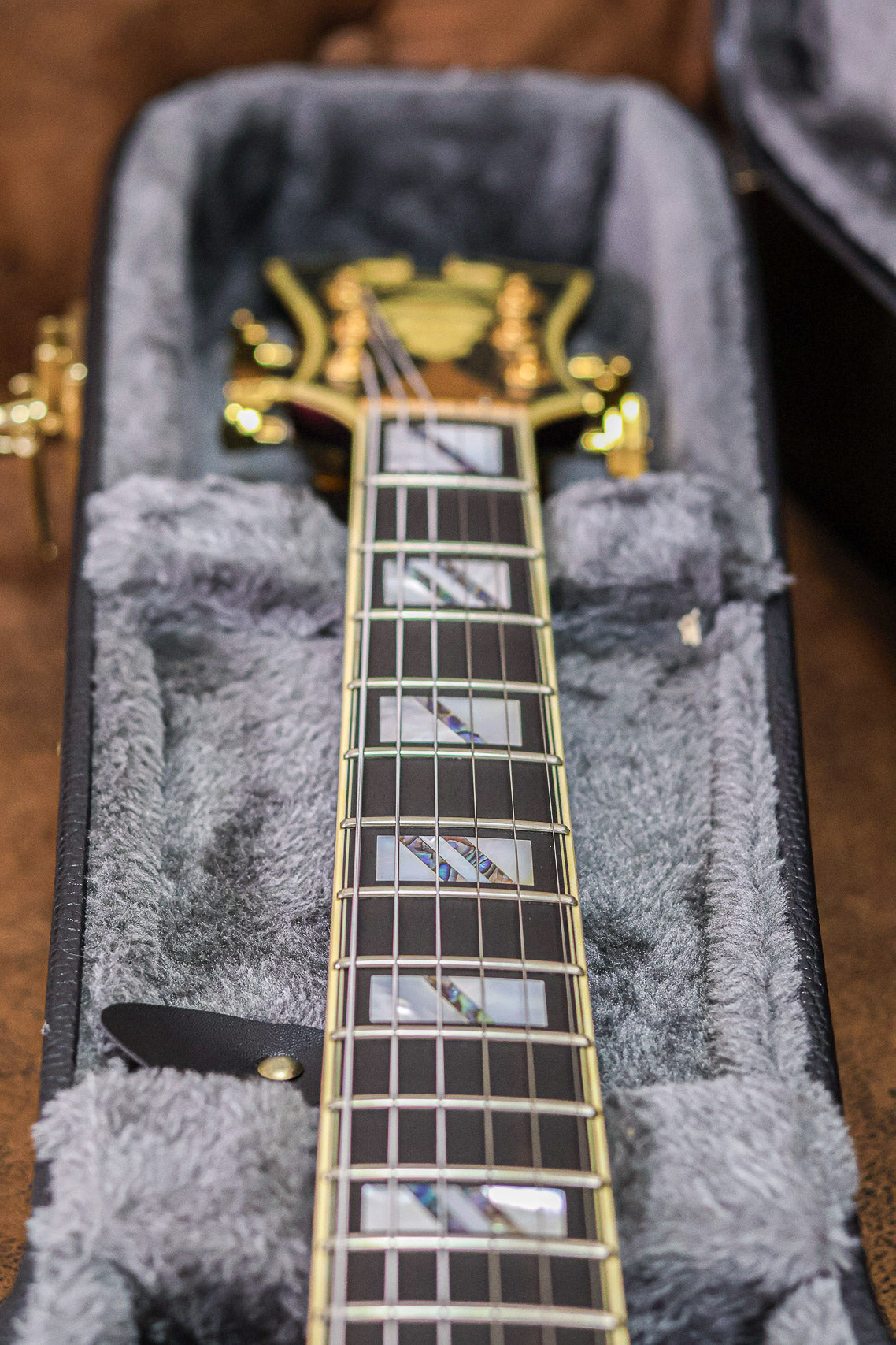 D’Angelico Deluxe DC Limited Edition 2020 | Matte Wine