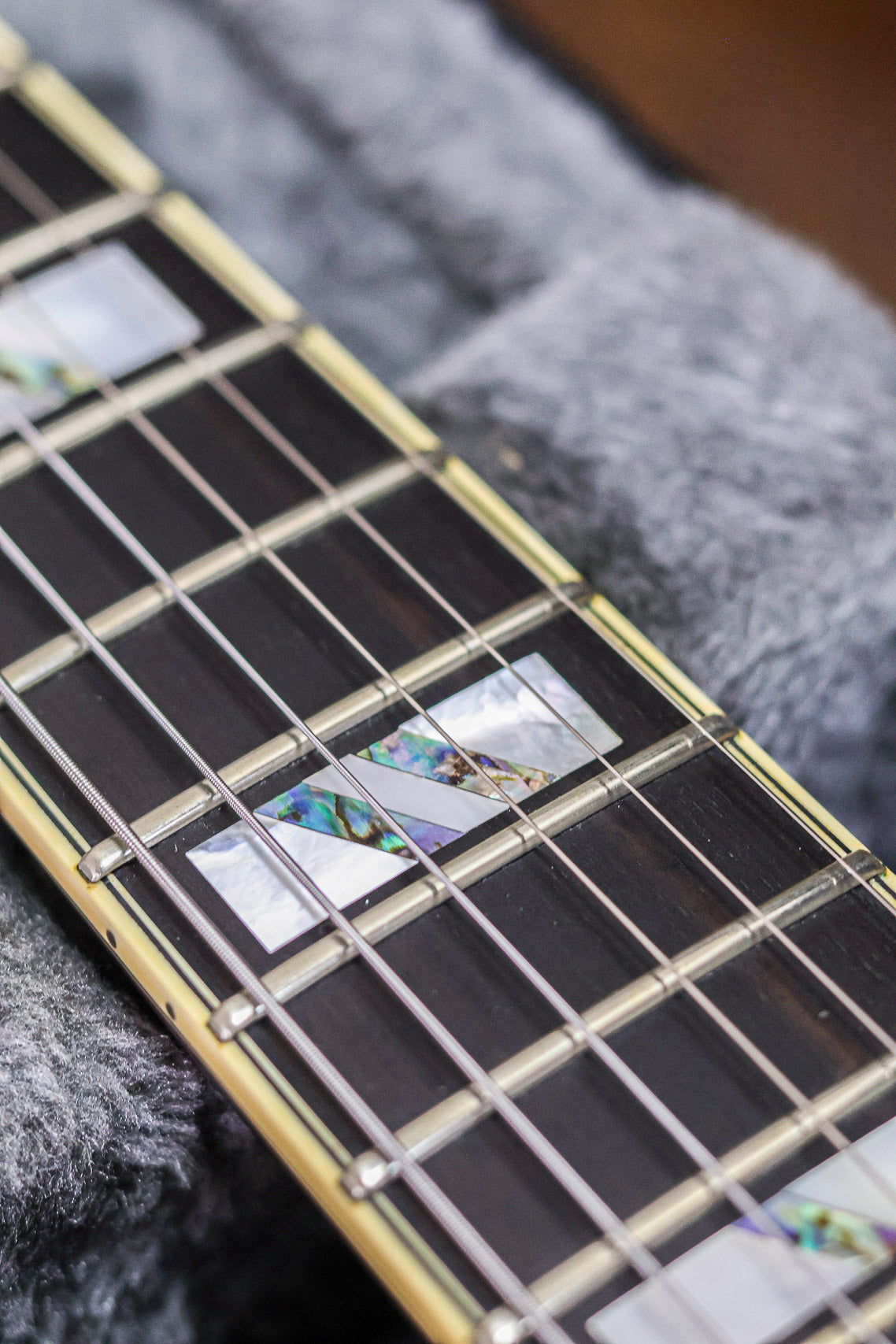 D’Angelico Deluxe DC Limited Edition 2020 | Matte Wine