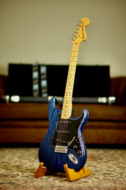 Fender Ltd Sandblasted Ash Stratocaster 2015 | Sapphire Blue