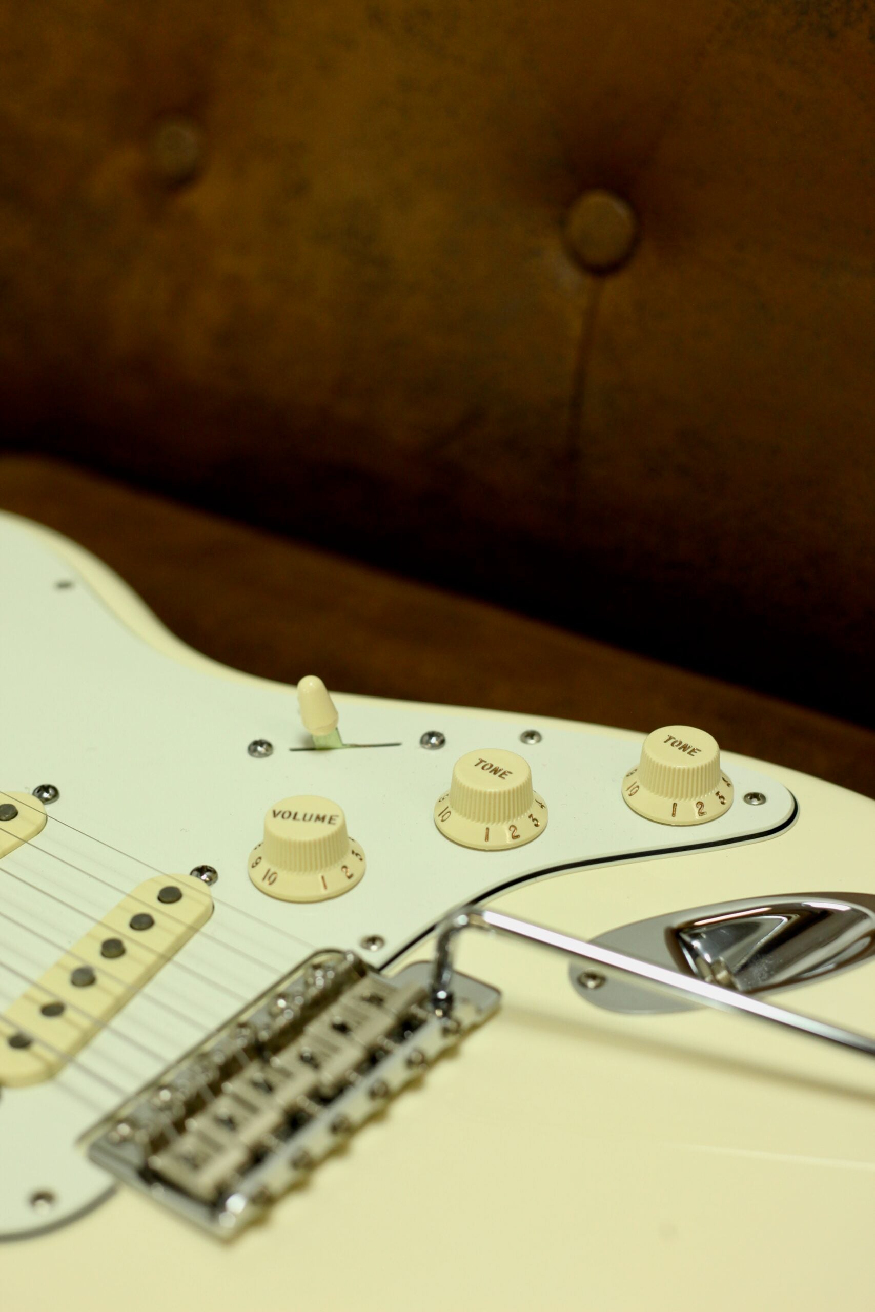 Fender Jimi Hendrix Signature Stratocaster | Olympic White