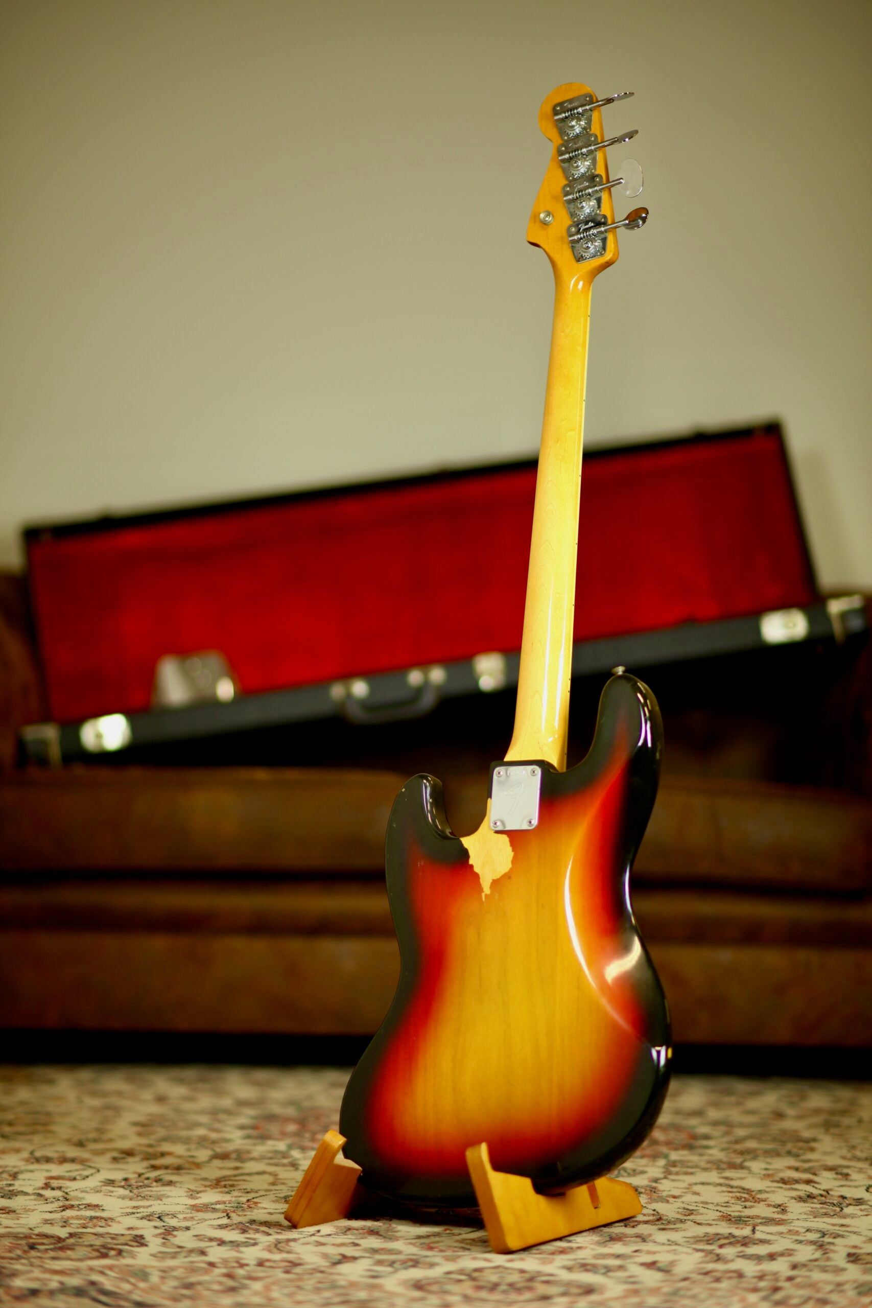 Fender Jazz Bass 1968 4.060kg | 3-Tone Sunburst