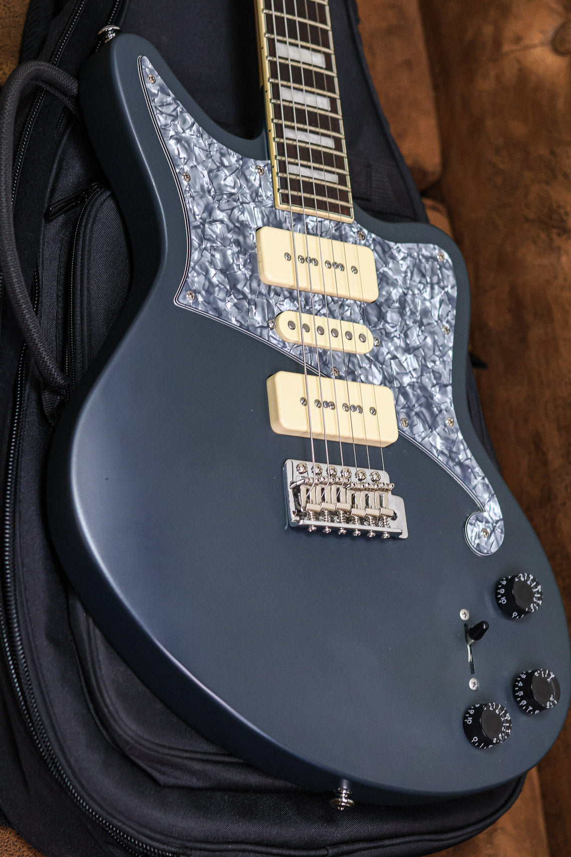 D'Angelico Deluxe Bob Weir Bedford | Matte Stone