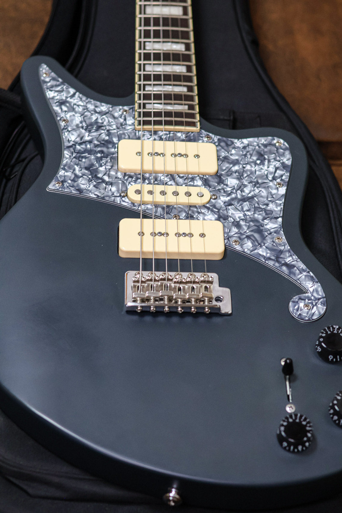 D'Angelico Deluxe Bob Weir Bedford | Matte Stone