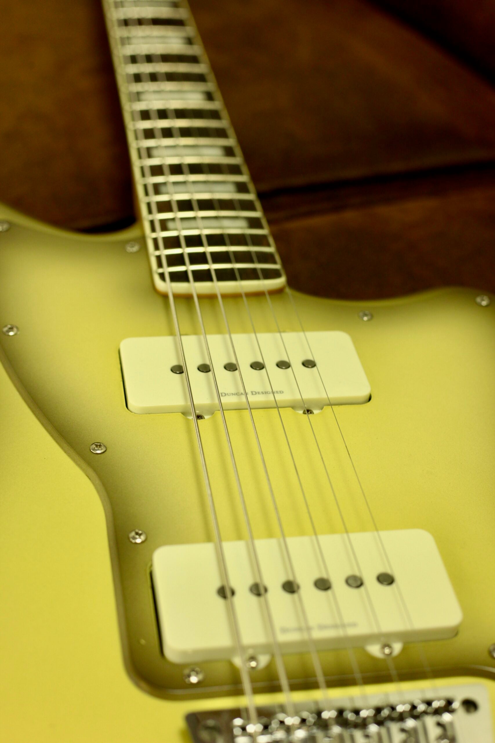 Squier Vintage Modified Baritone Jazzmaster | Antigua