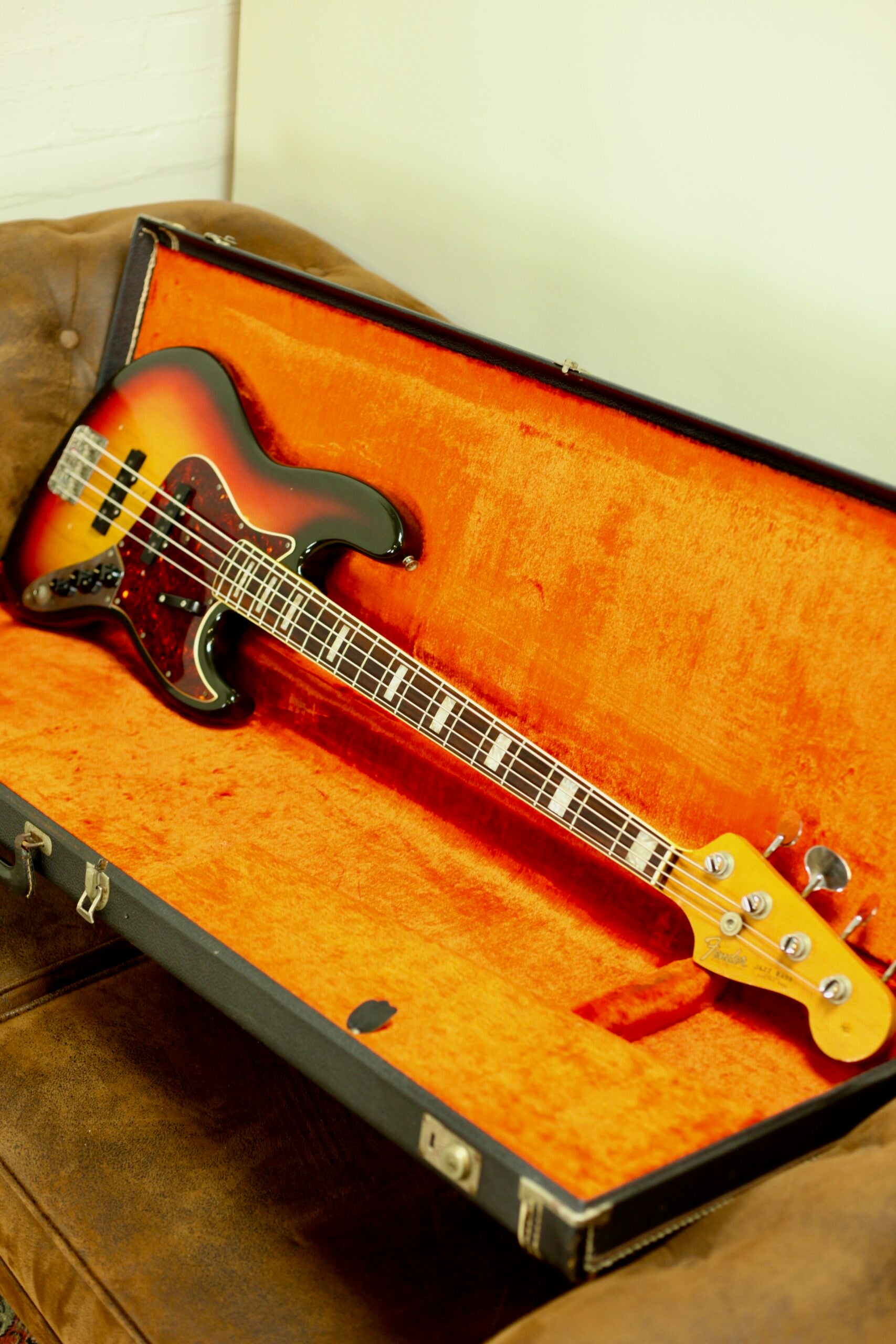 Fender Jazz Bass 1968 4.060kg | 3-Tone Sunburst