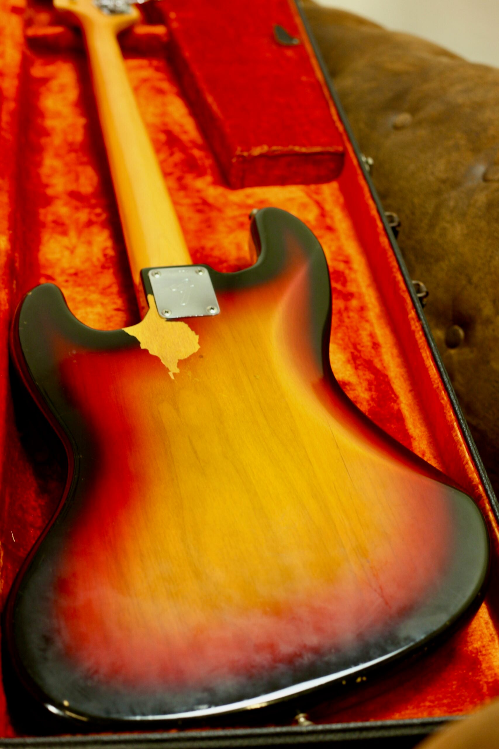Fender Jazz Bass 1968 4.060kg | 3-Tone Sunburst