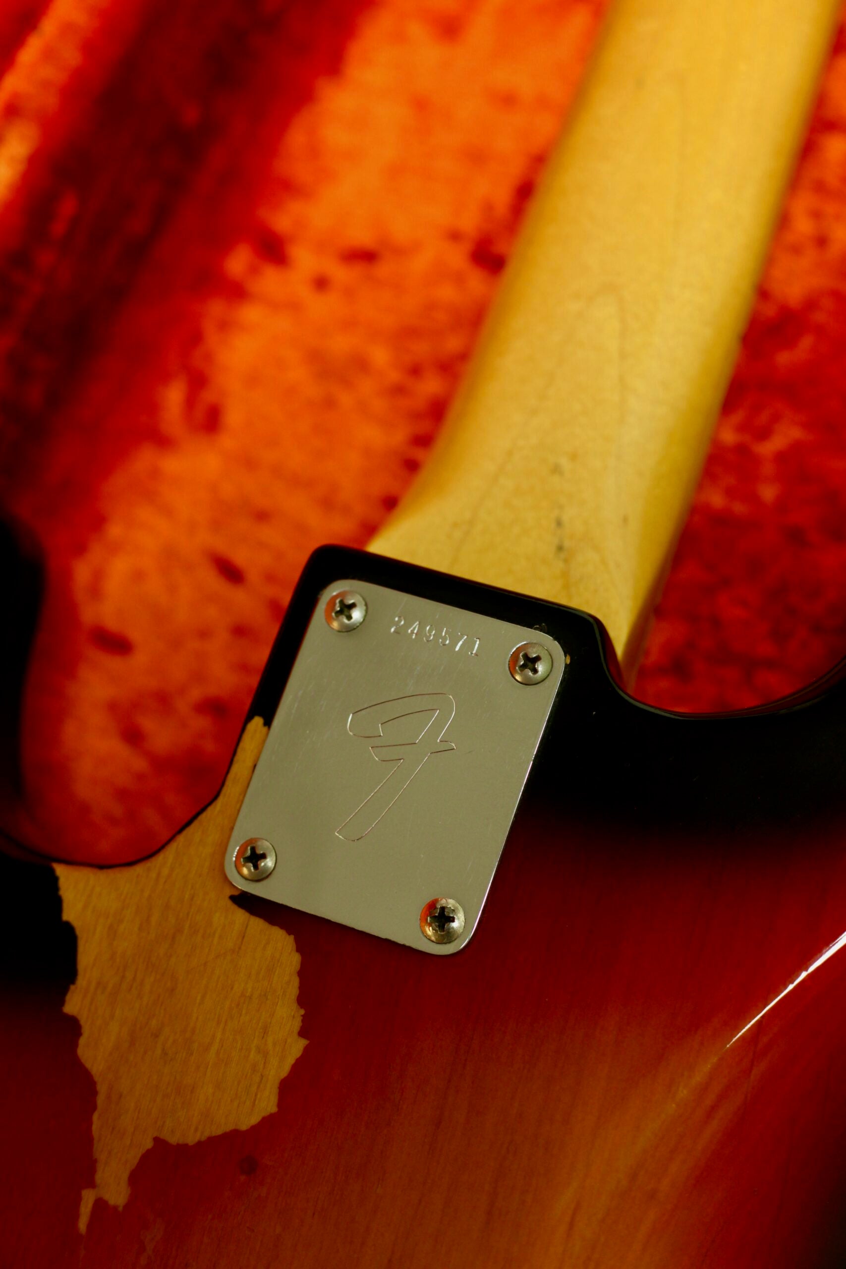 Fender Jazz Bass 1968 4.060kg | 3-Tone Sunburst