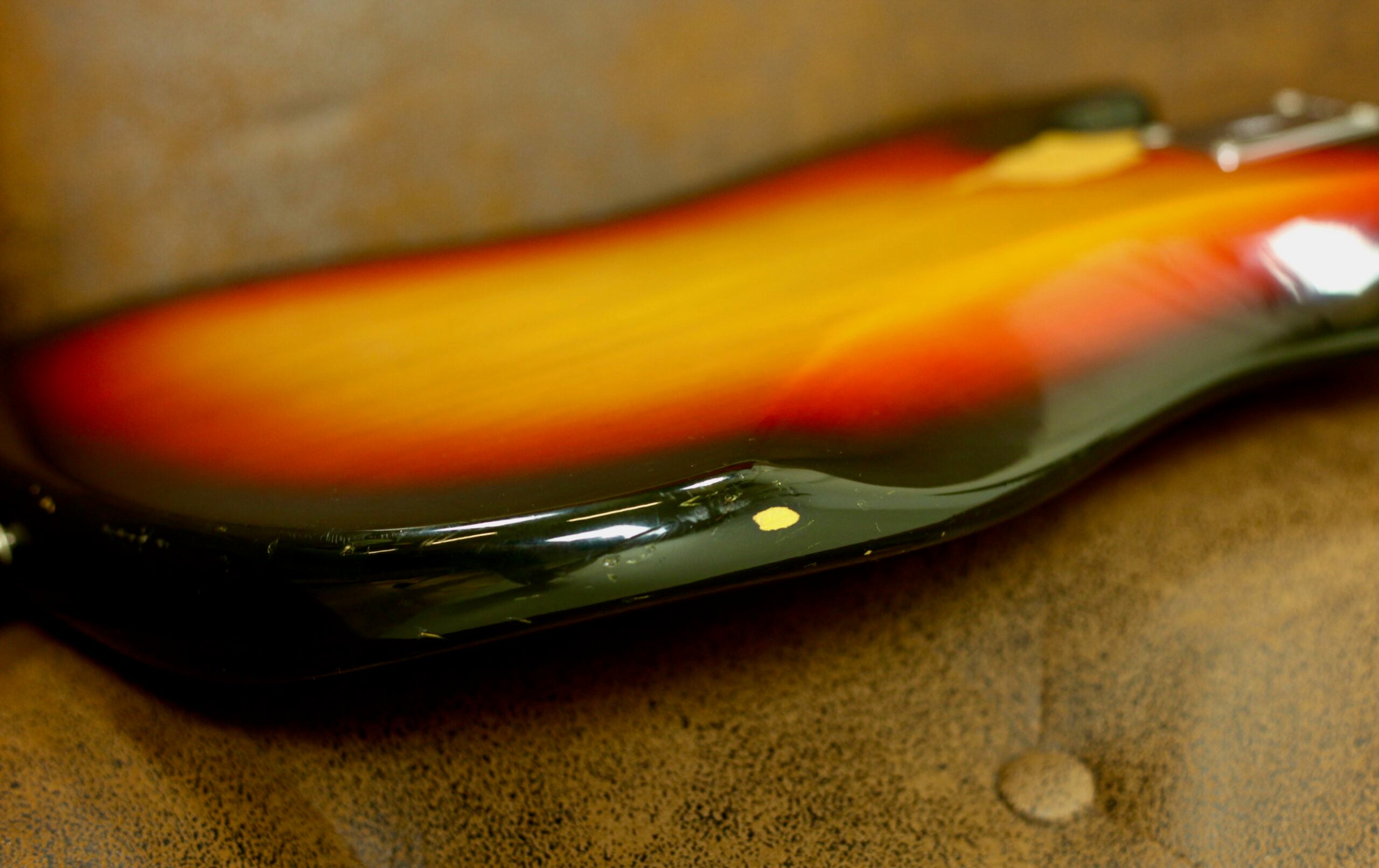 Fender Jazz Bass 1968 4.060kg | 3-Tone Sunburst