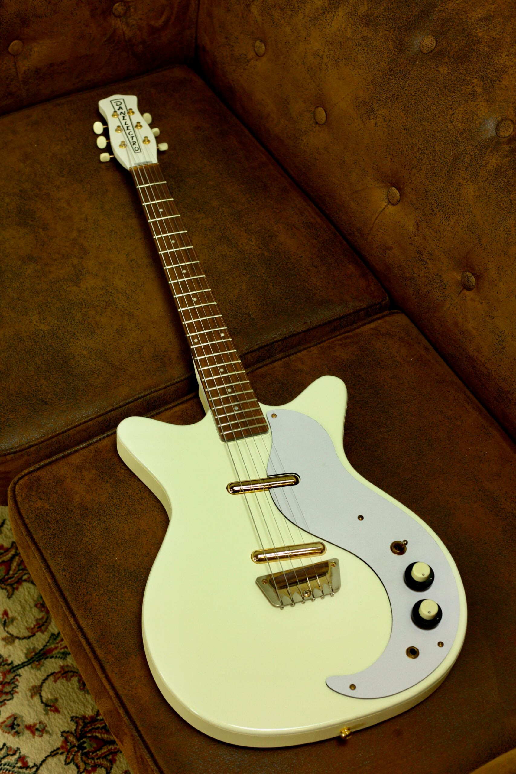 Danelectro '59M NOS+ | Aged White