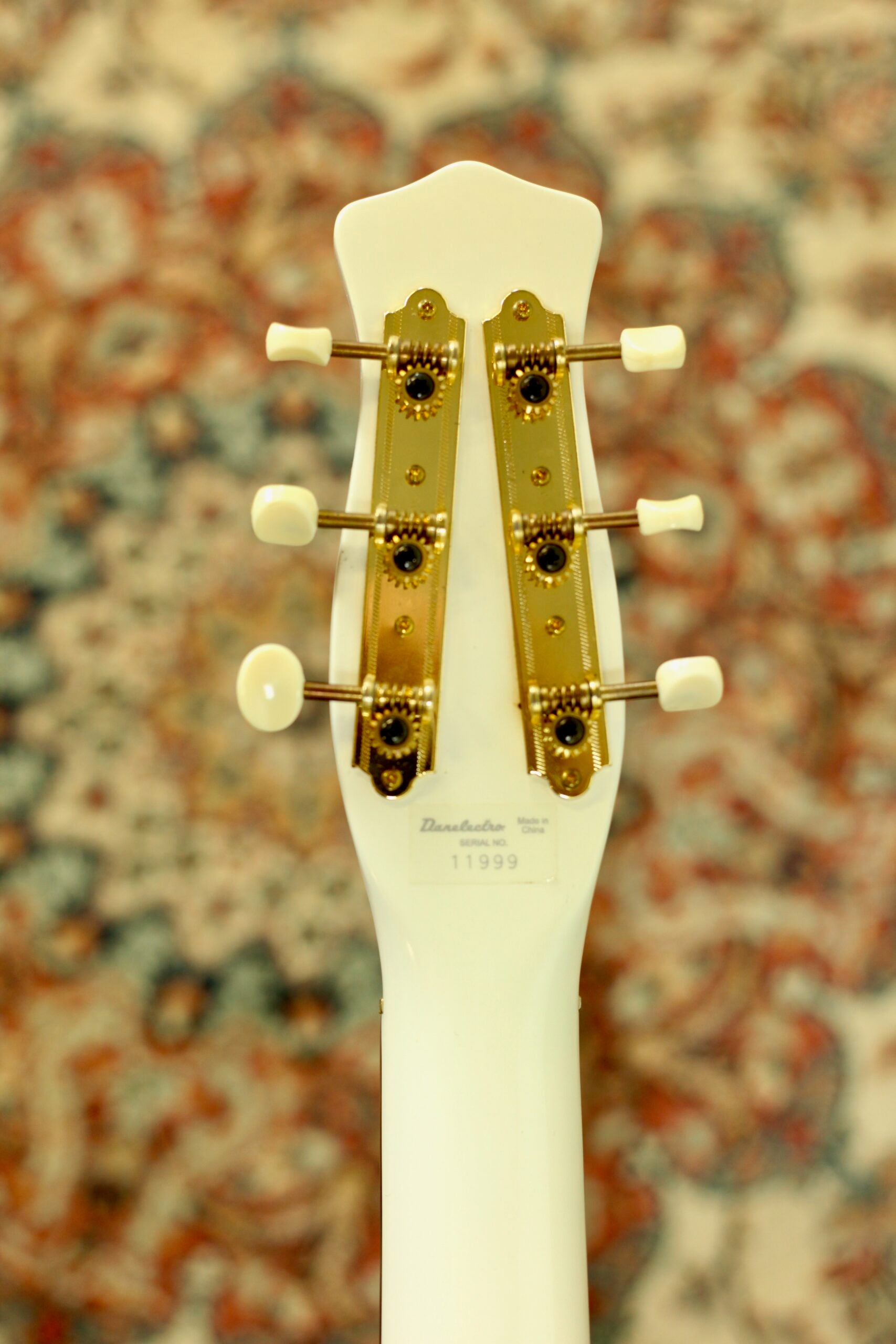 Danelectro '59M NOS+ | Aged White