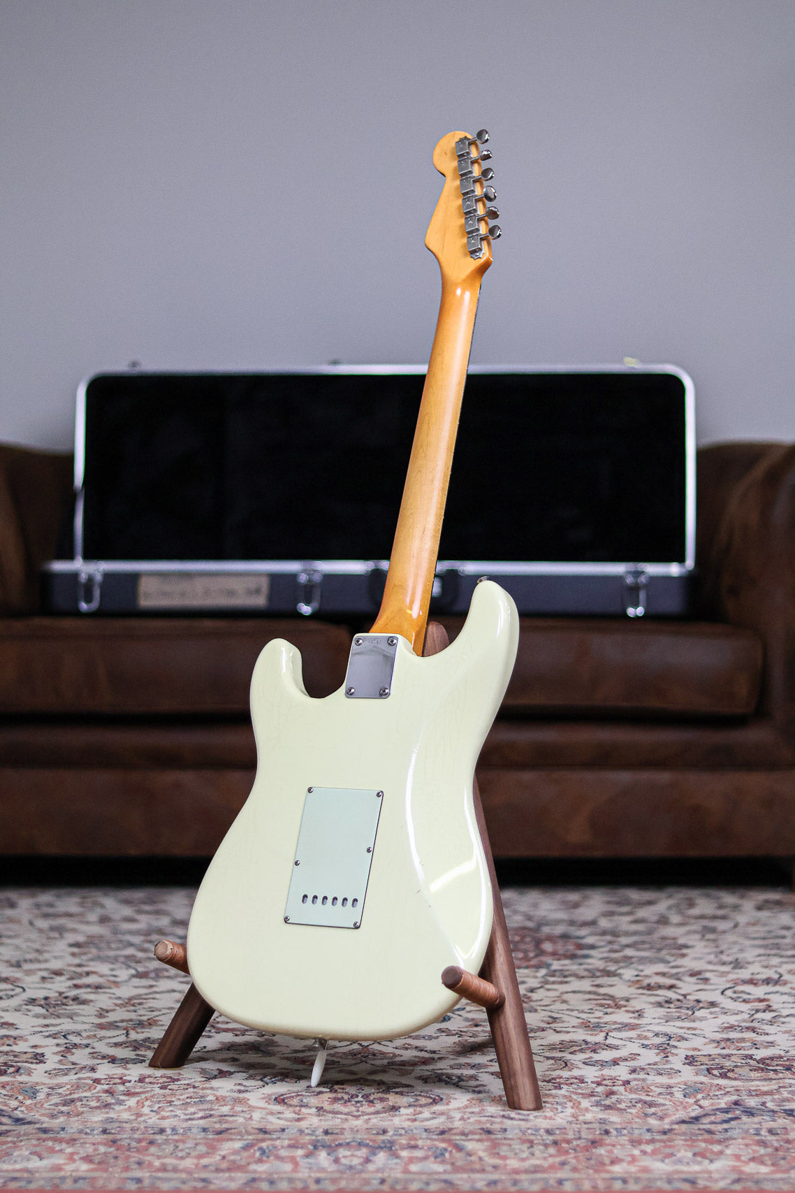 Del-Tone Stratocaster 00's | White