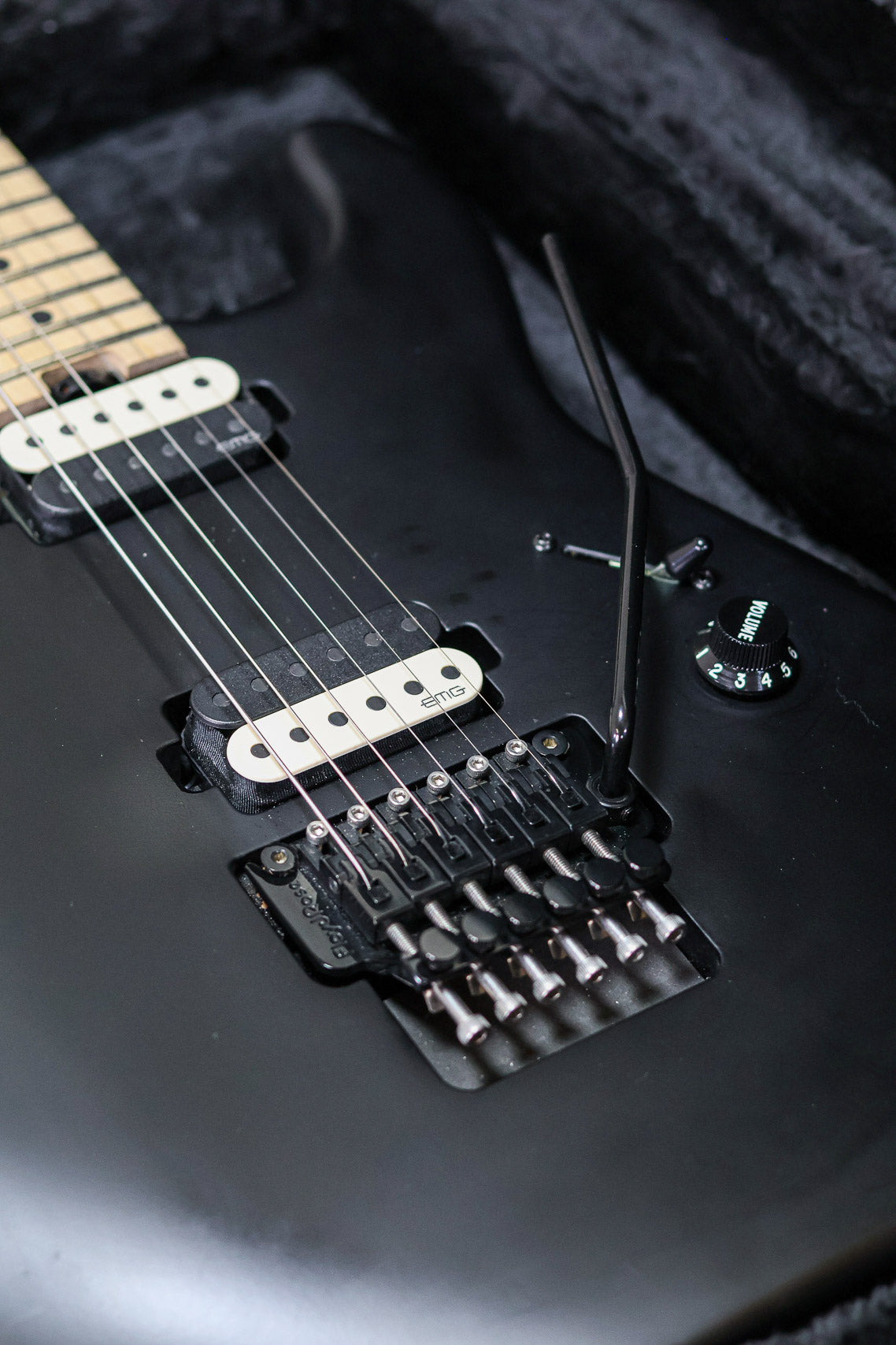 Charvel Jim Root Signature | Black