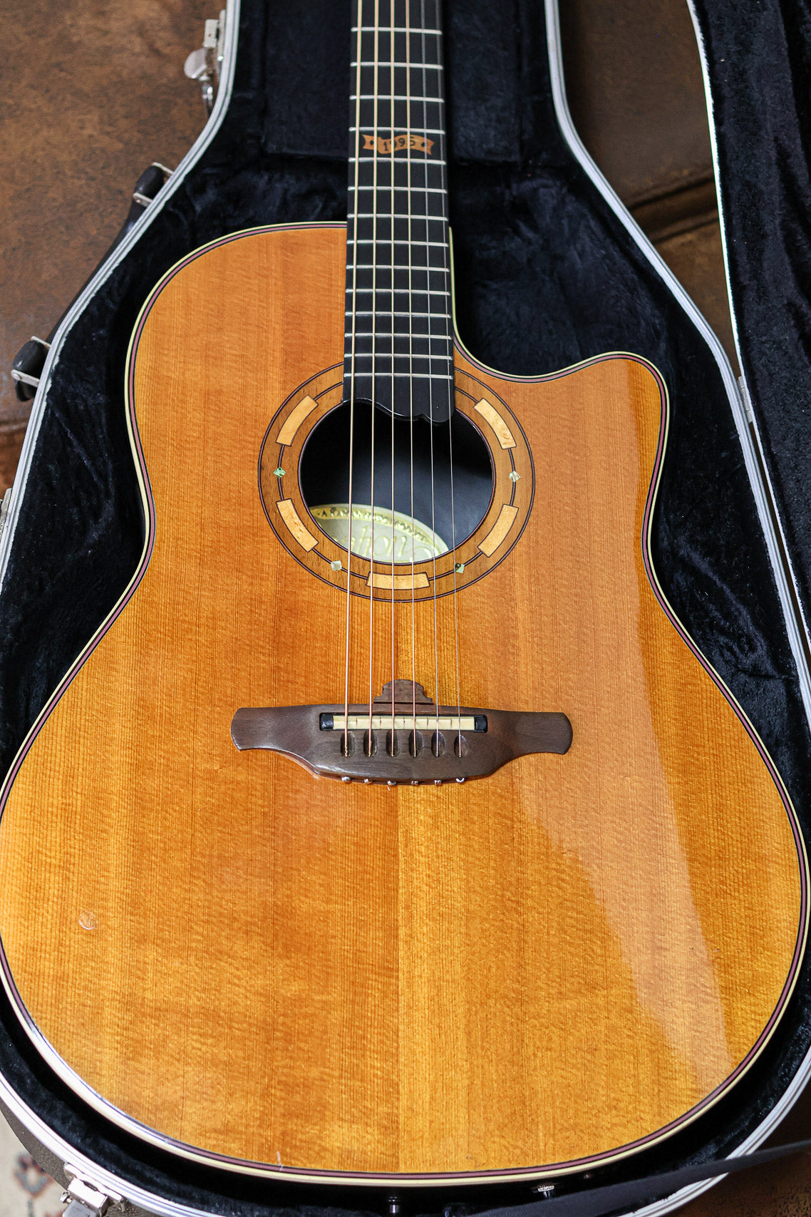 Ovation Collectors Series 95 1995 | Natural