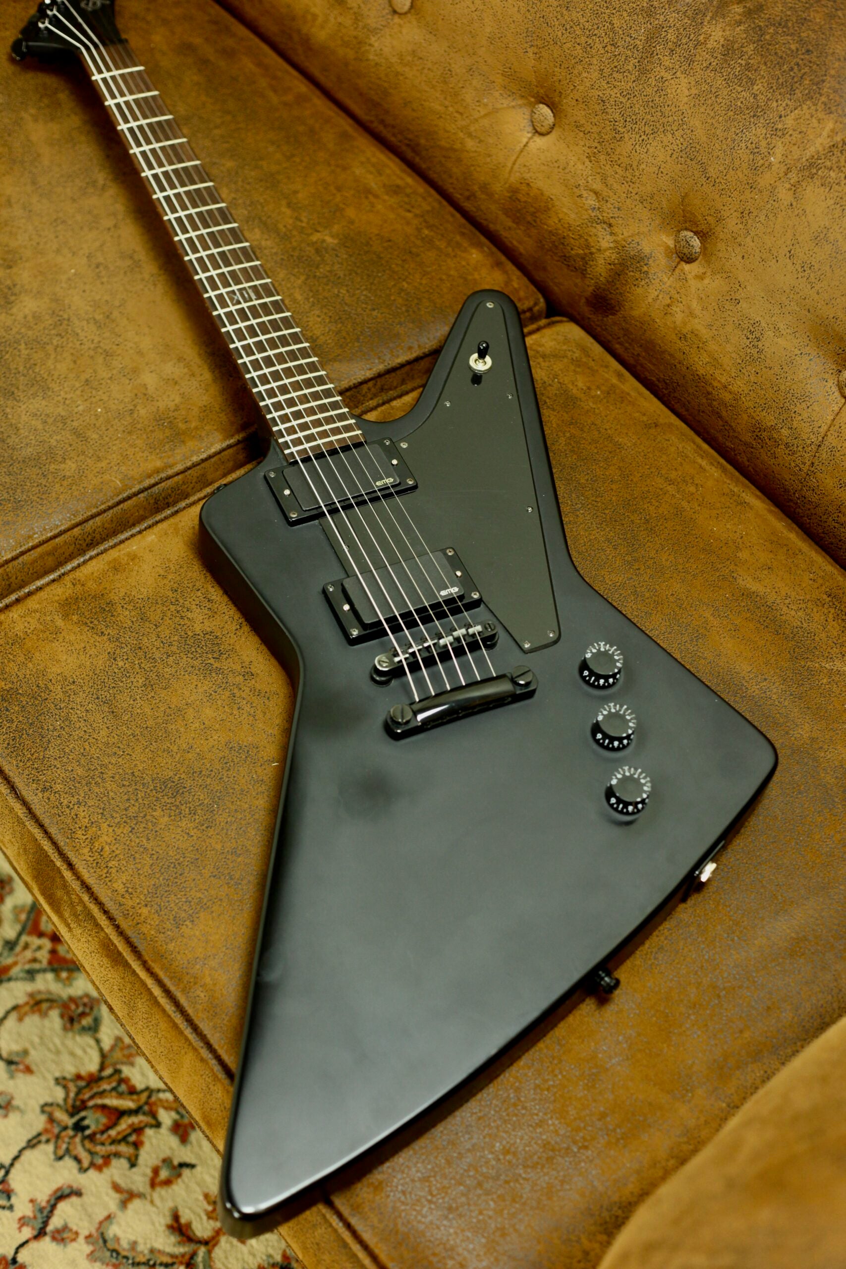 Epiphone Goth '58 Explorer | Pitch Black
