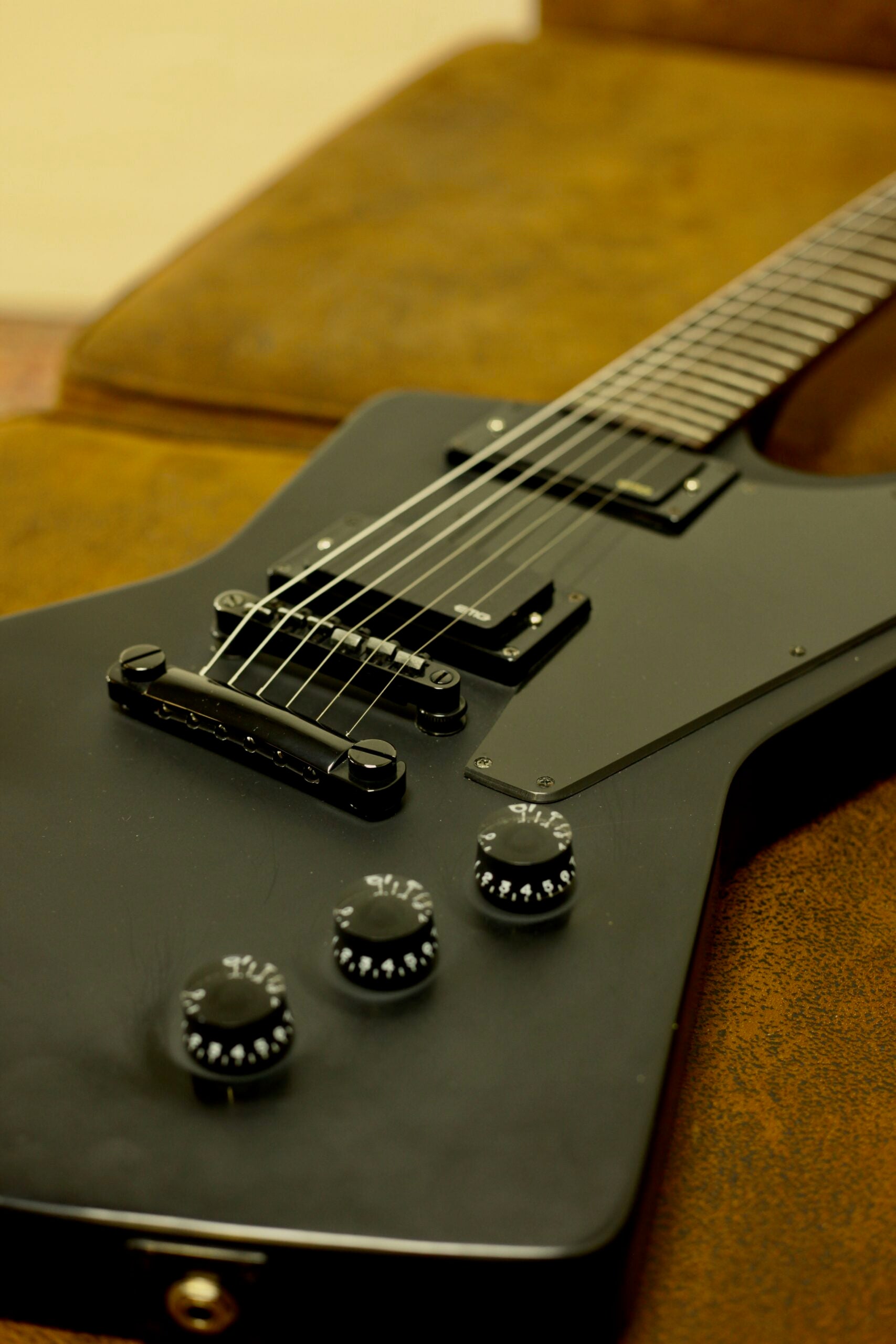 Epiphone Goth '58 Explorer | Pitch Black
