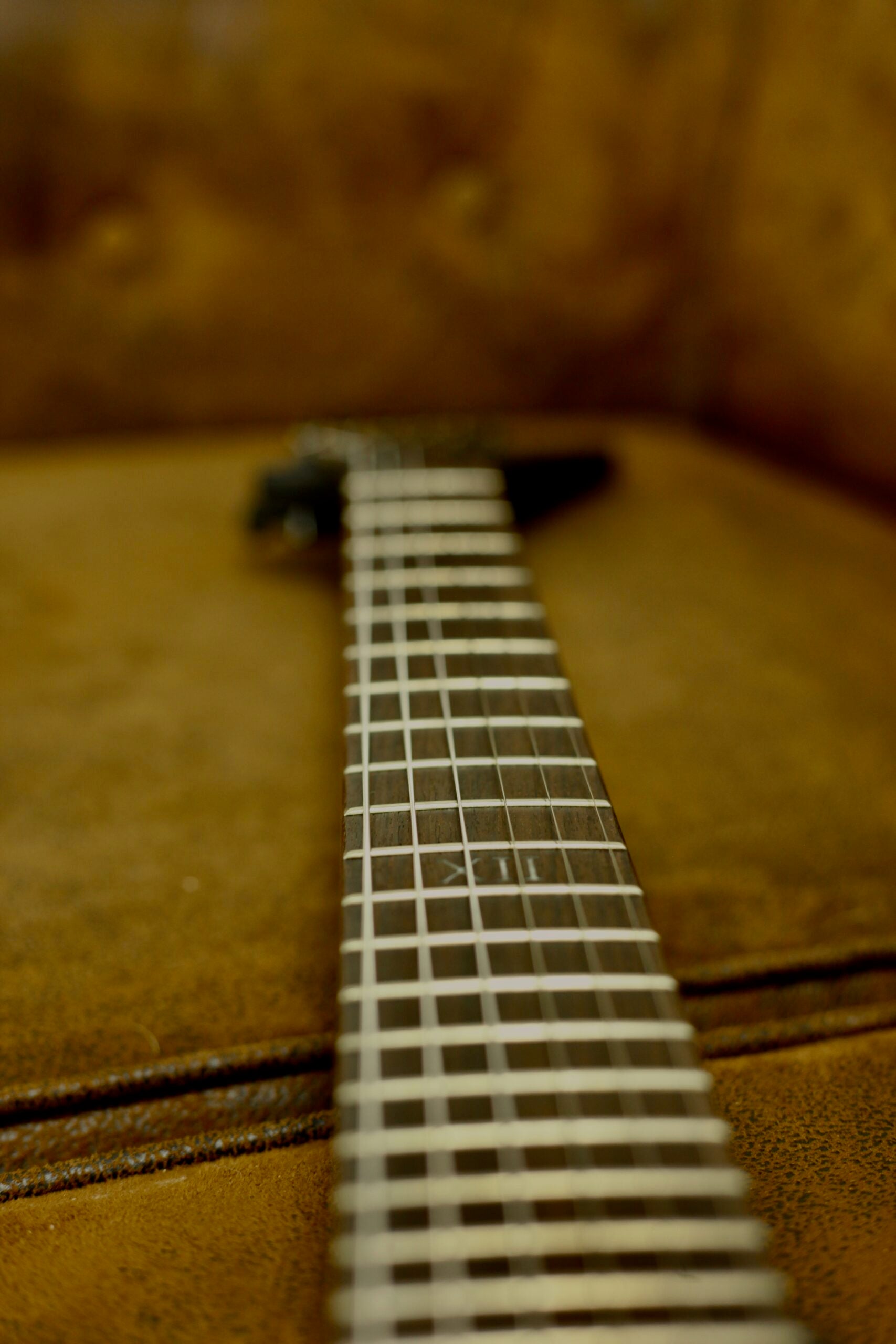 Epiphone Goth '58 Explorer | Pitch Black