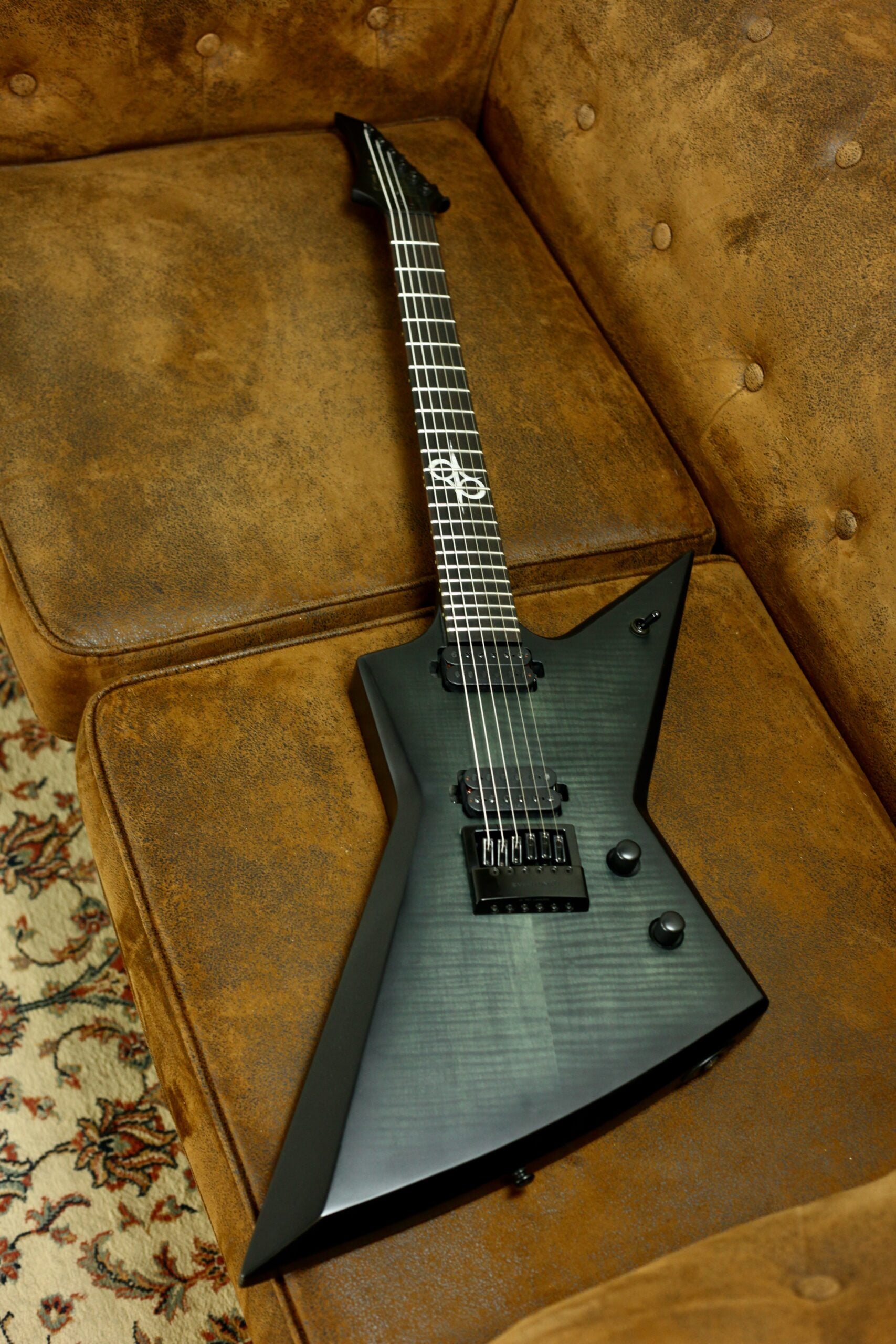 Solar Guitars E1.6 FBB | Matte Black