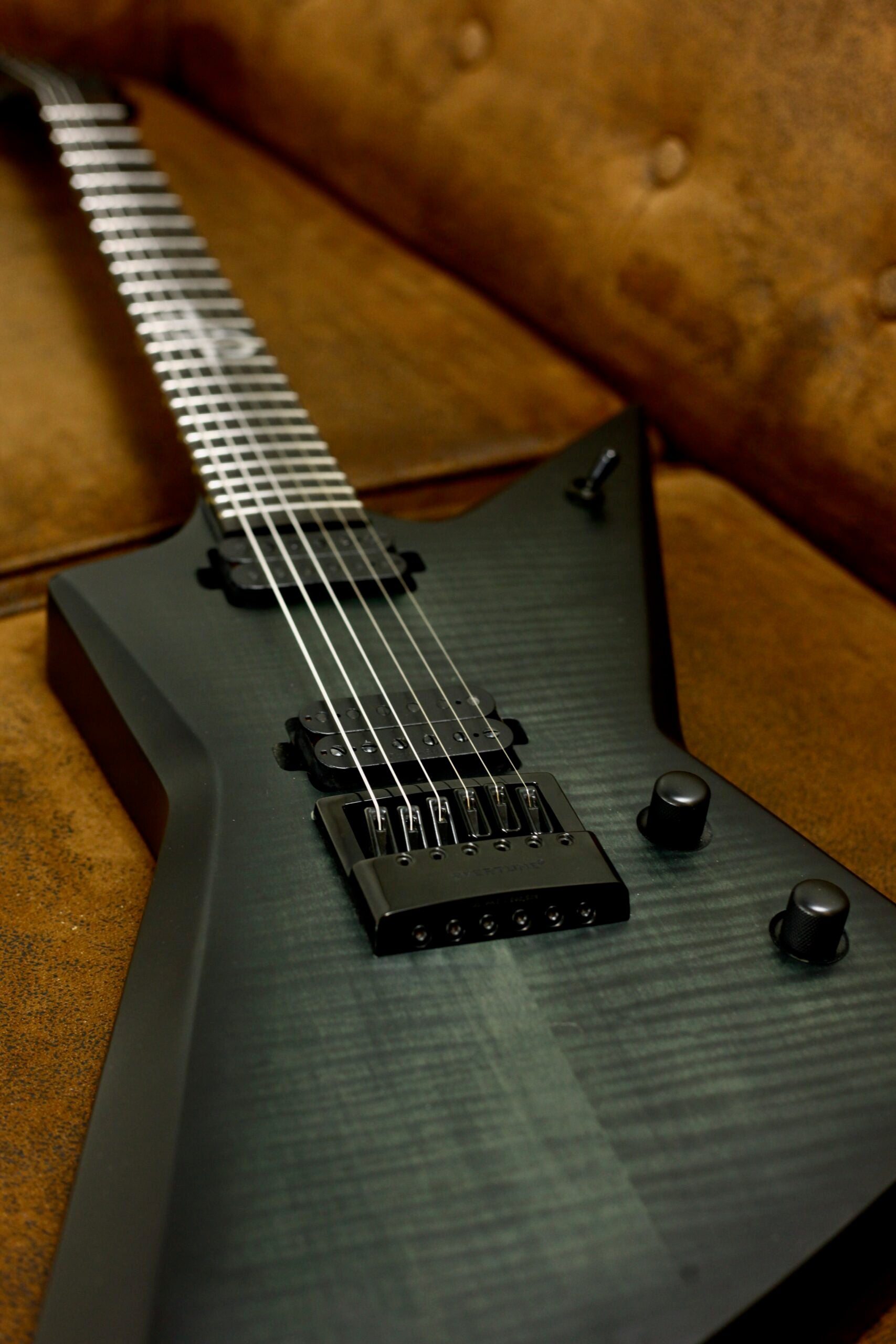 Solar Guitars E1.6 FBB | Matte Black