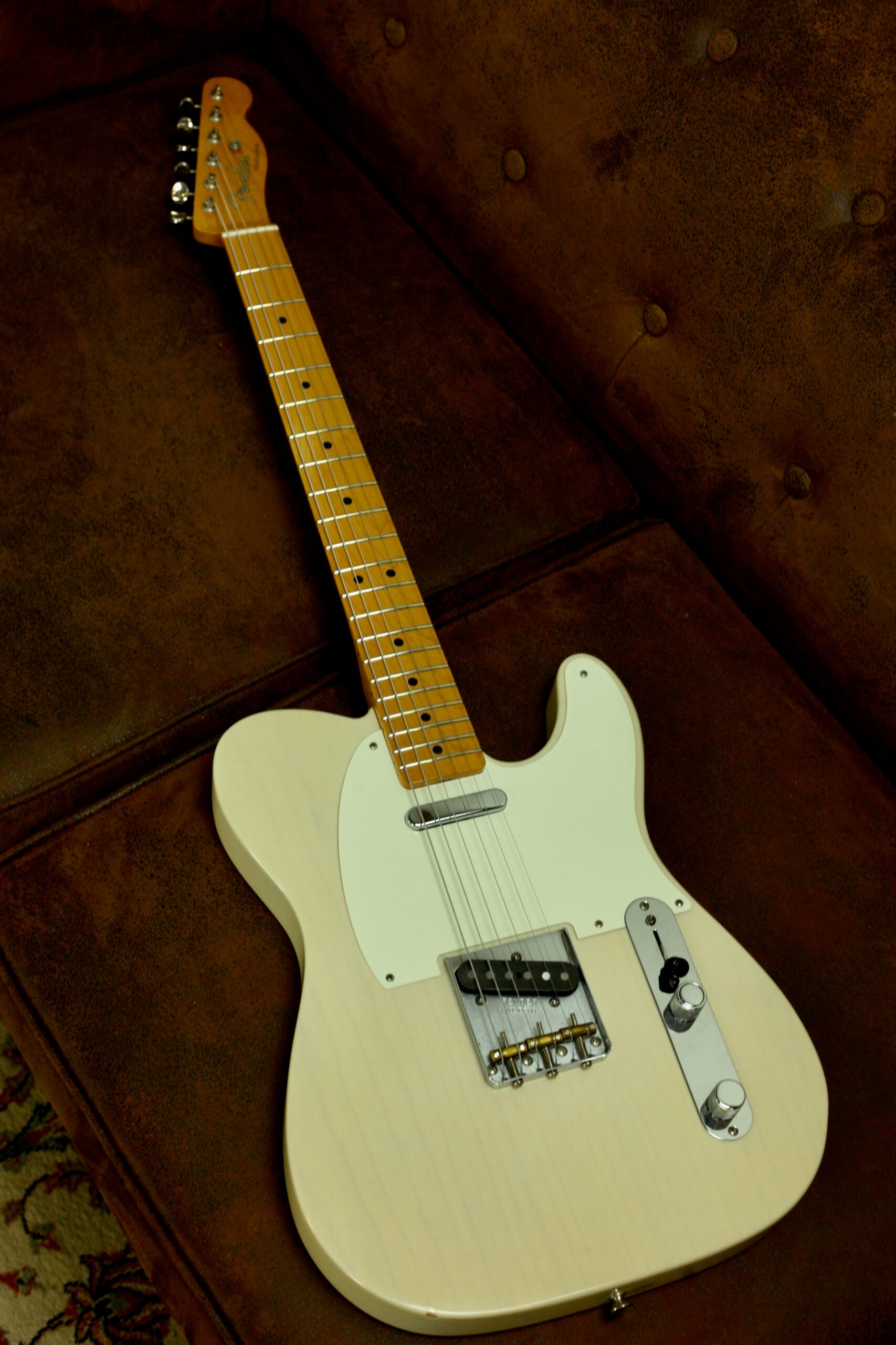 Fender Classic Player Baja Telecaster 2013 | Blonde