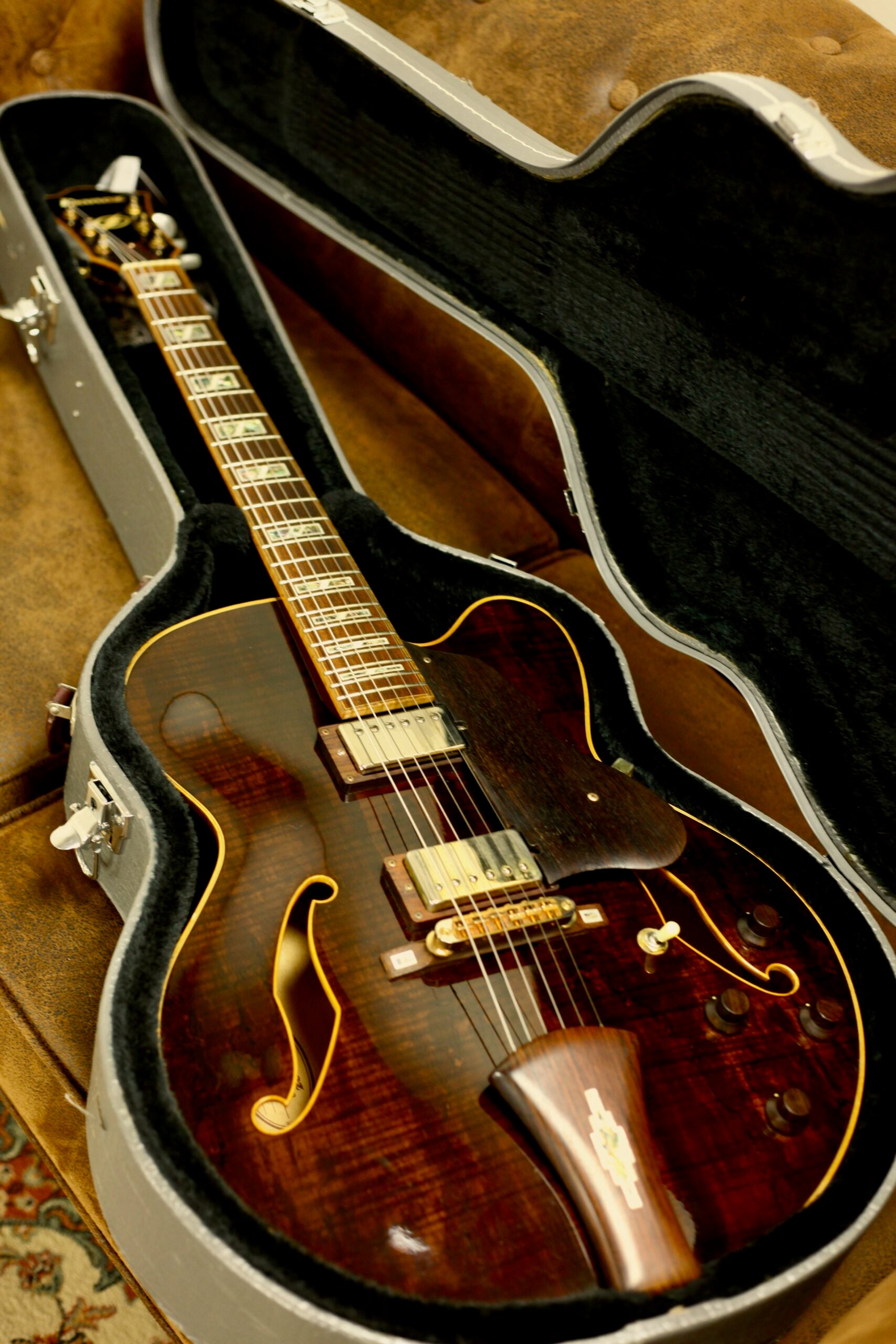 Ibanez Artcore Custom AF105 Limited Edition | Antique Brown
