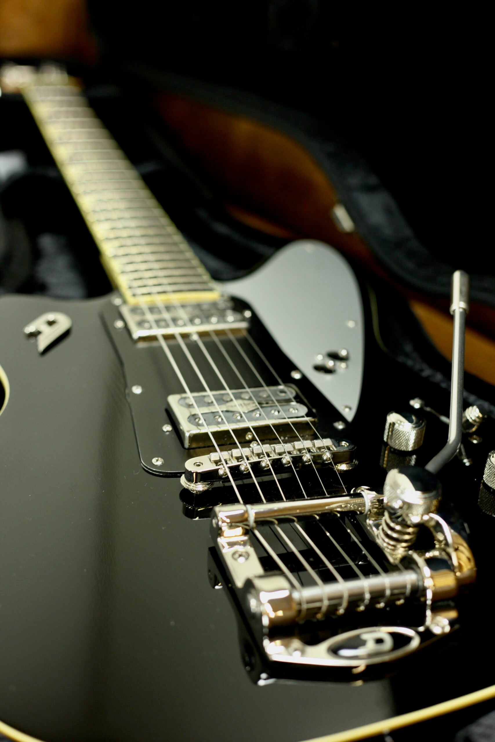 Duesenberg The Falken Tremolo | Black