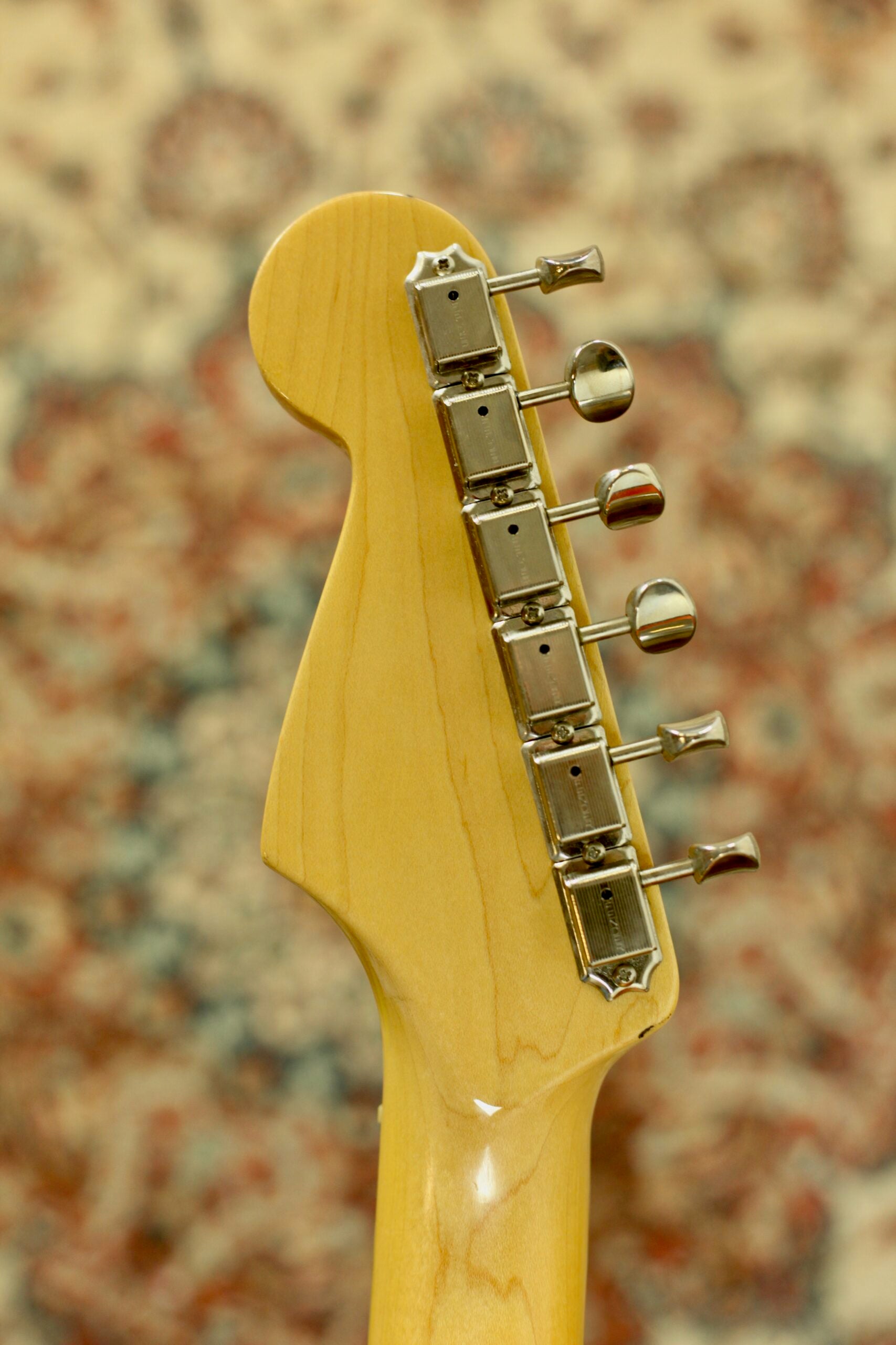 Fender American Vintage '65 Stratocaster Re-Issue | Olympic White