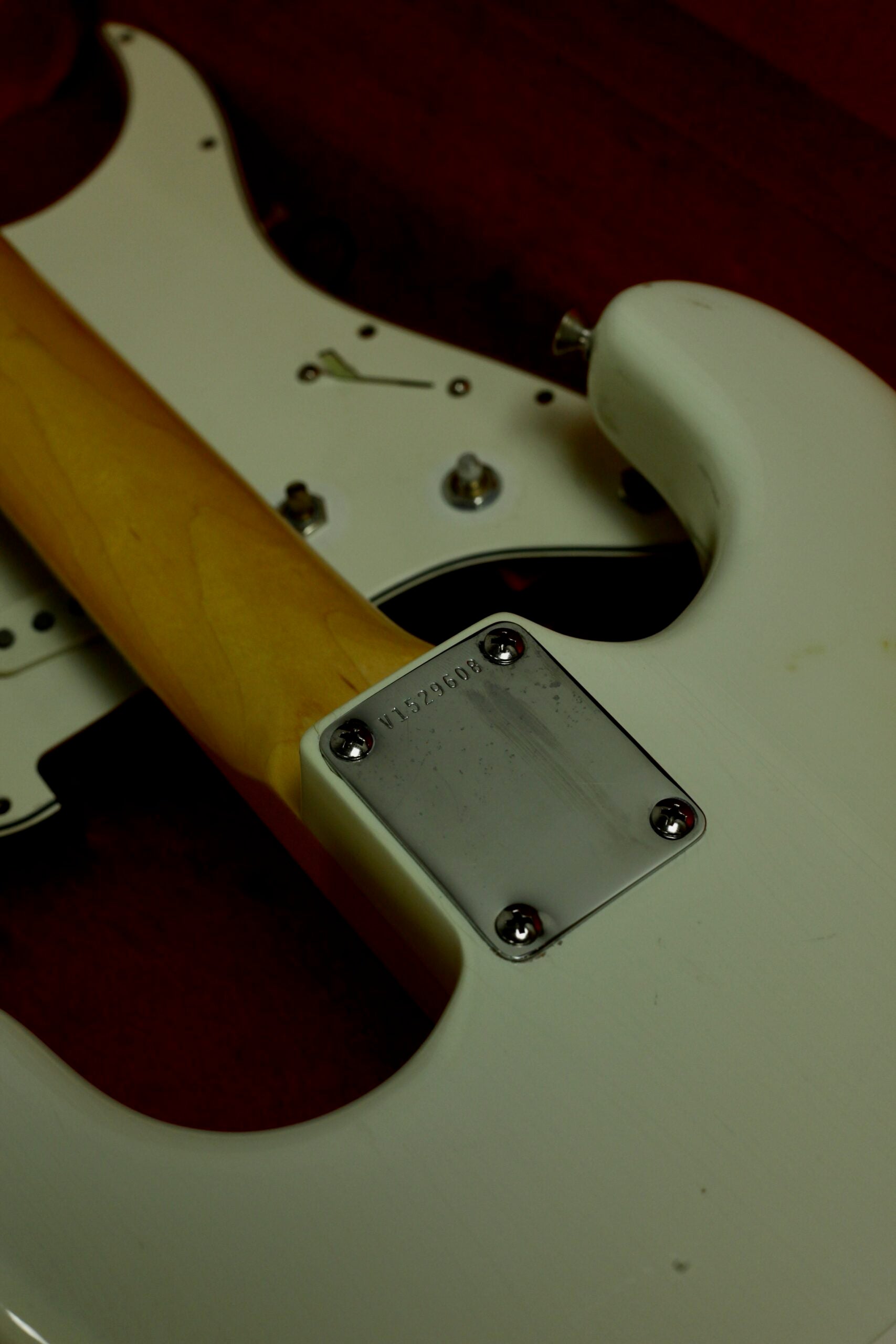 Fender American Vintage '65 Stratocaster Re-Issue | Olympic White