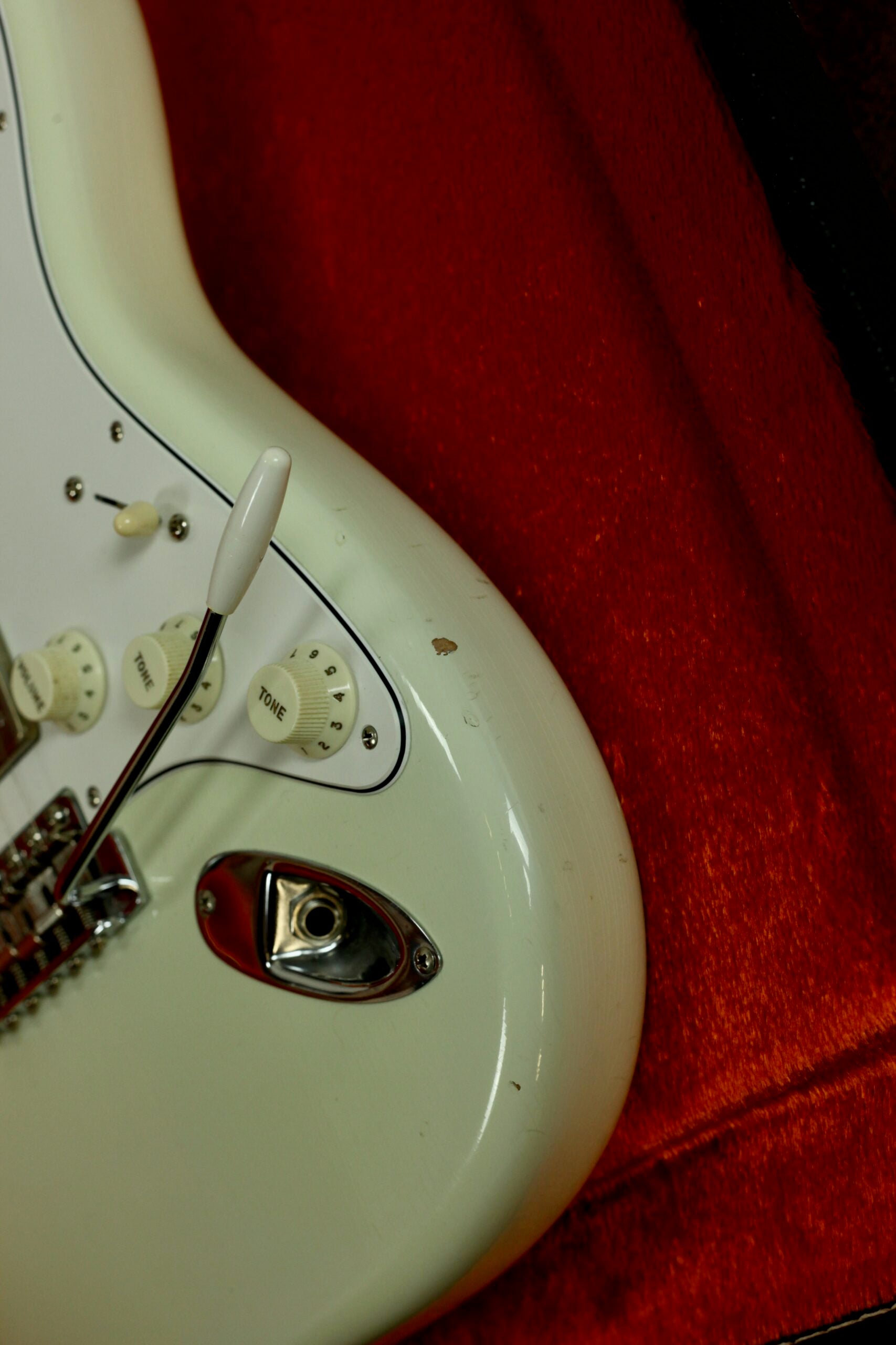 Fender American Vintage '65 Stratocaster Re-Issue | Olympic White